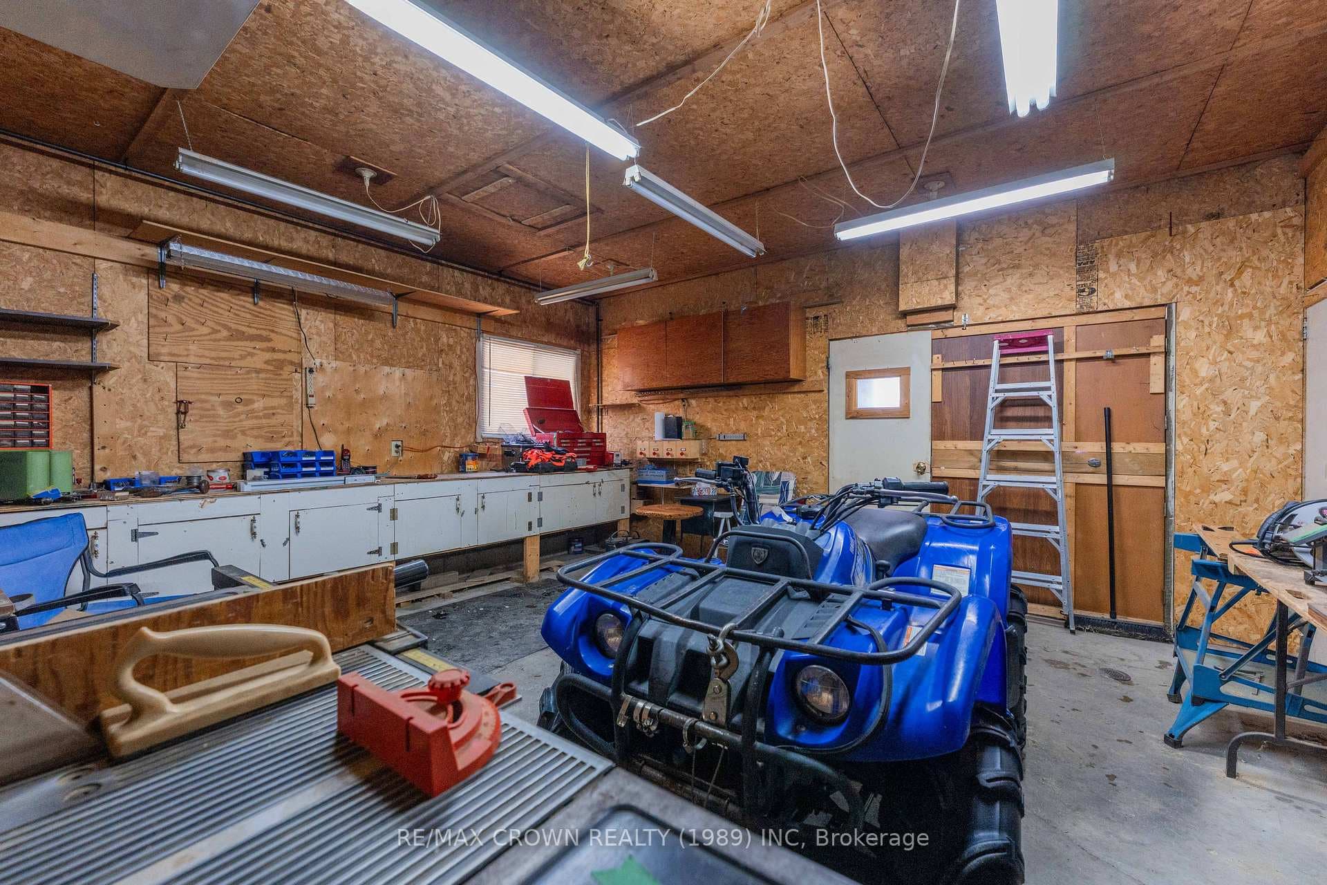 16 Lasalle Avenue photo 36