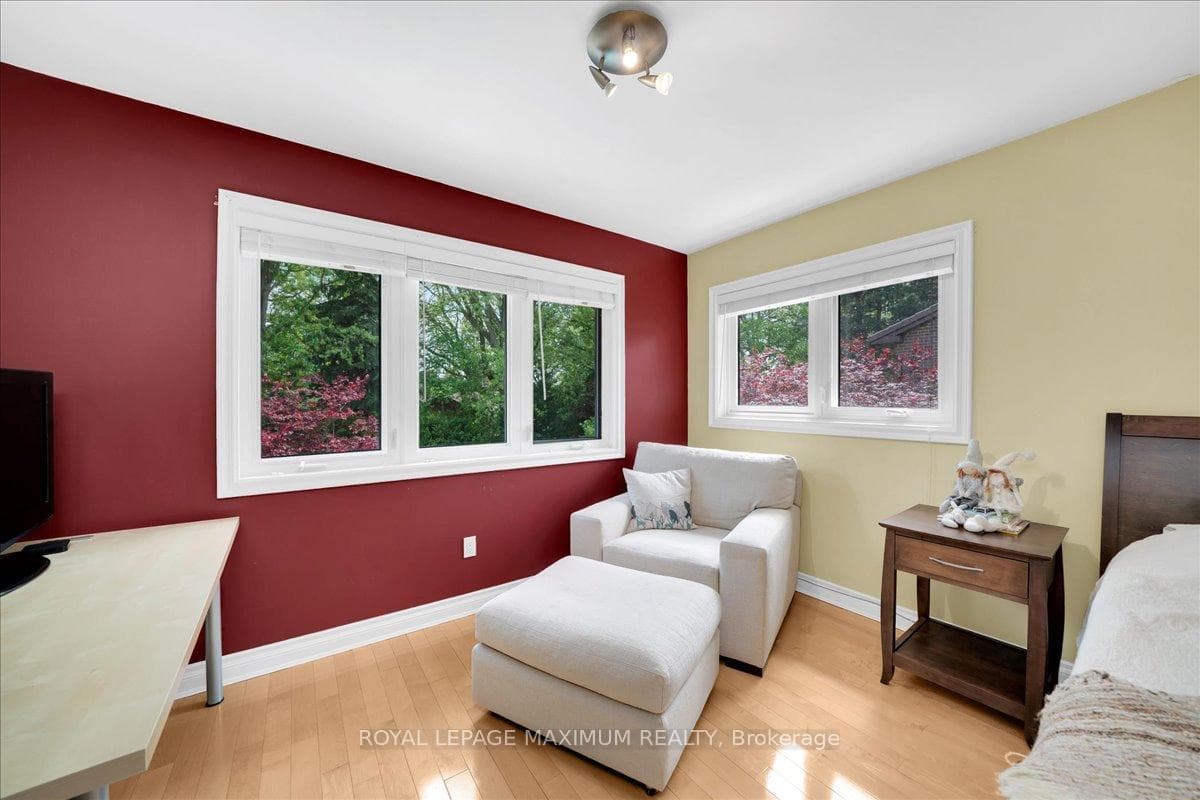 62 Montgomery Court photo 34