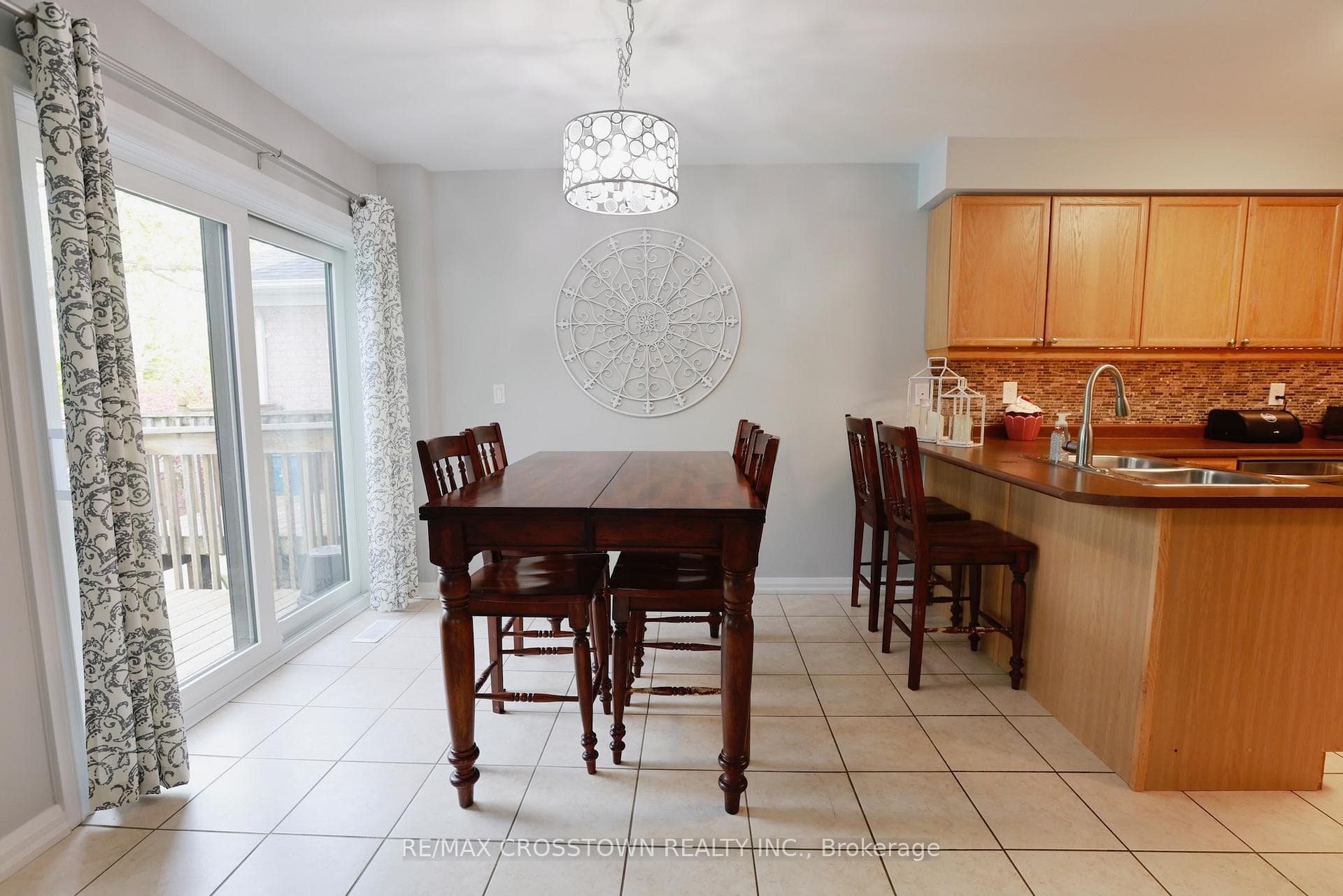 60 IPSWICH Place photo 20