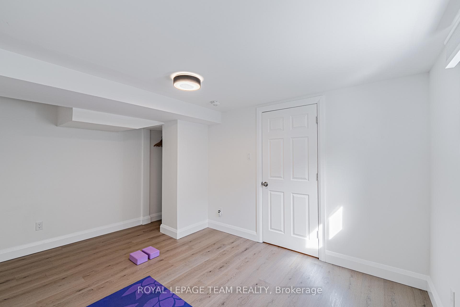 23 Brent Avenue photo 45