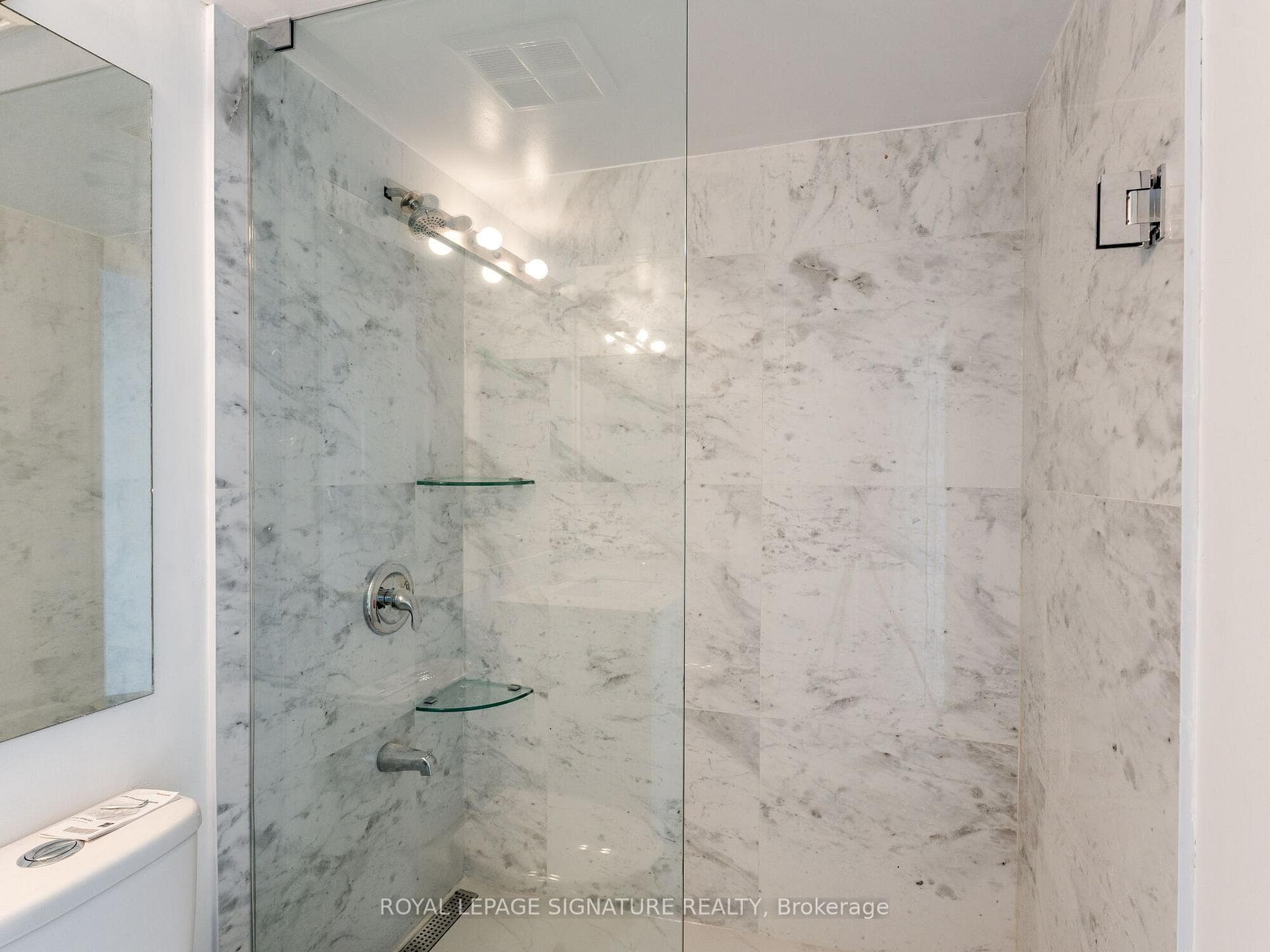 35 Empress Avenue Unit 1707 photo 25