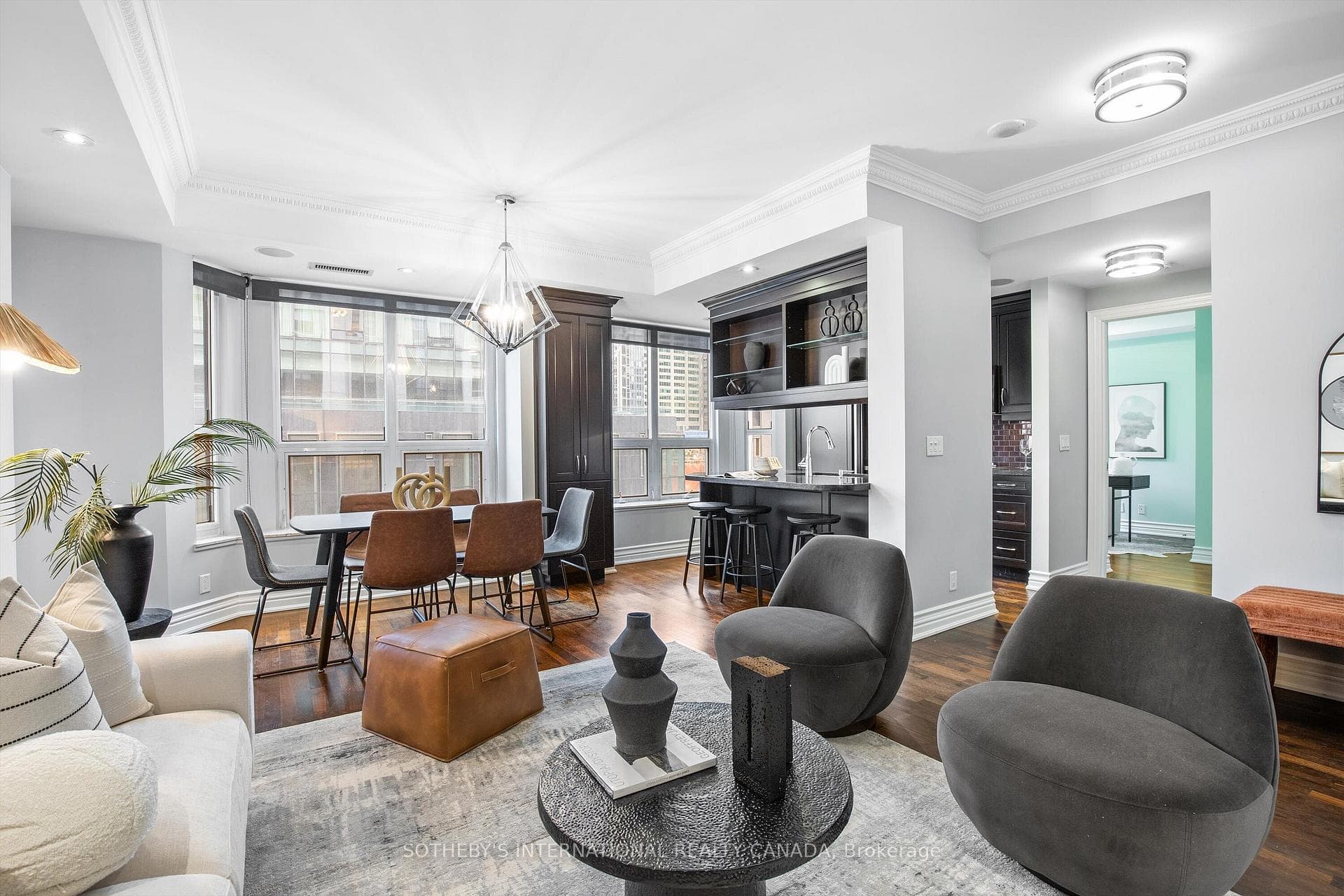 68 Yorkville Avenue Unit 308 photo 7