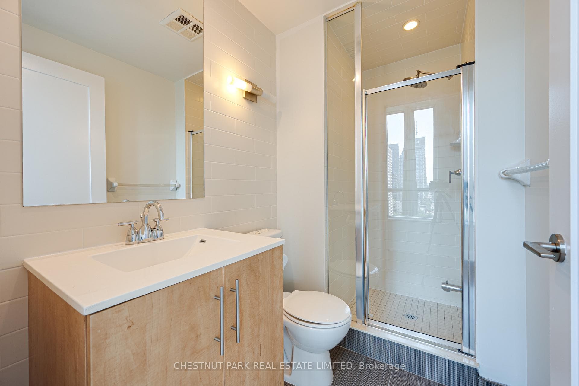 120 Homewood Avenue Unit 1501 photo 9