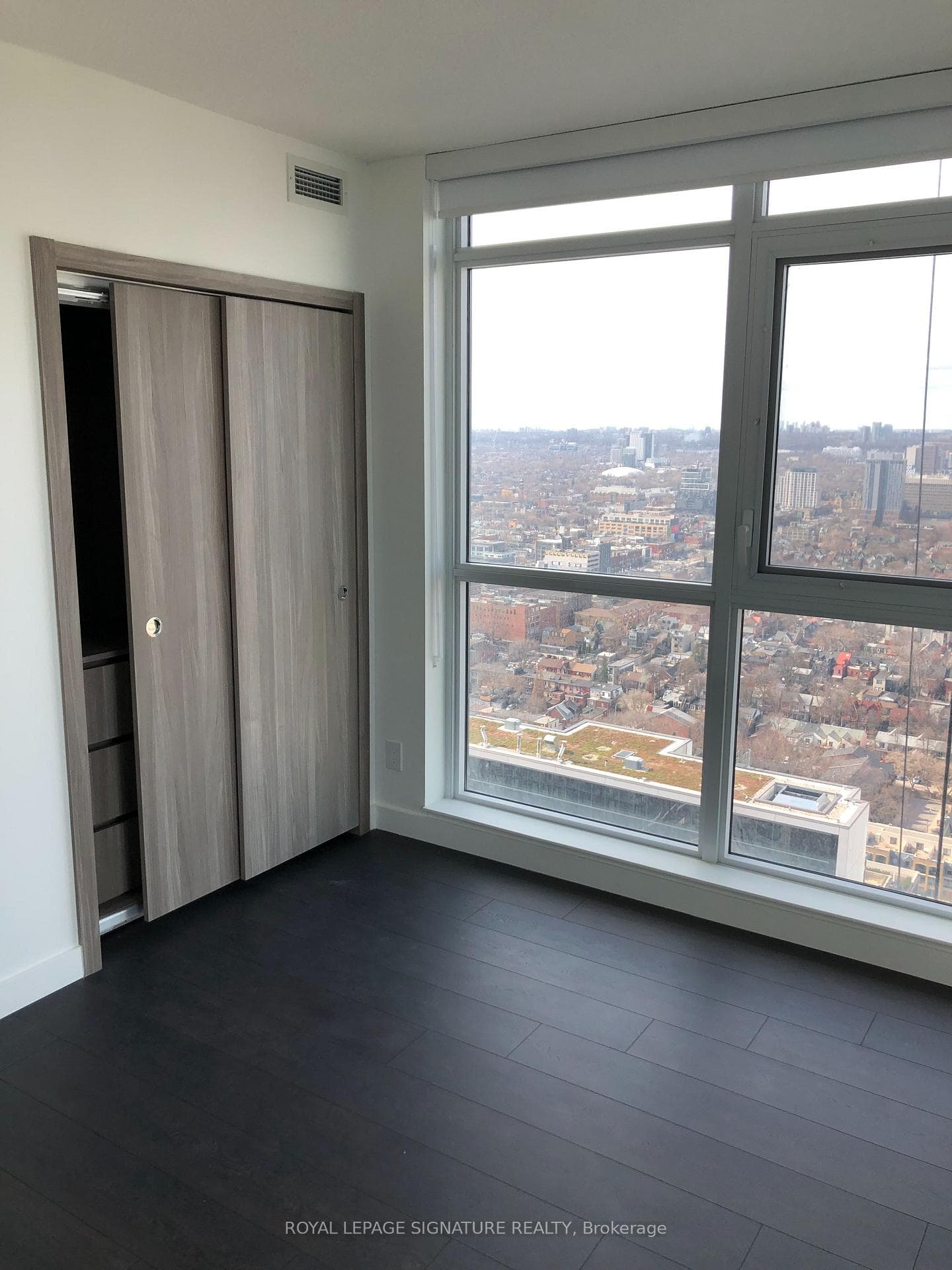 38 Widmer Street Unit 4701 photo 8