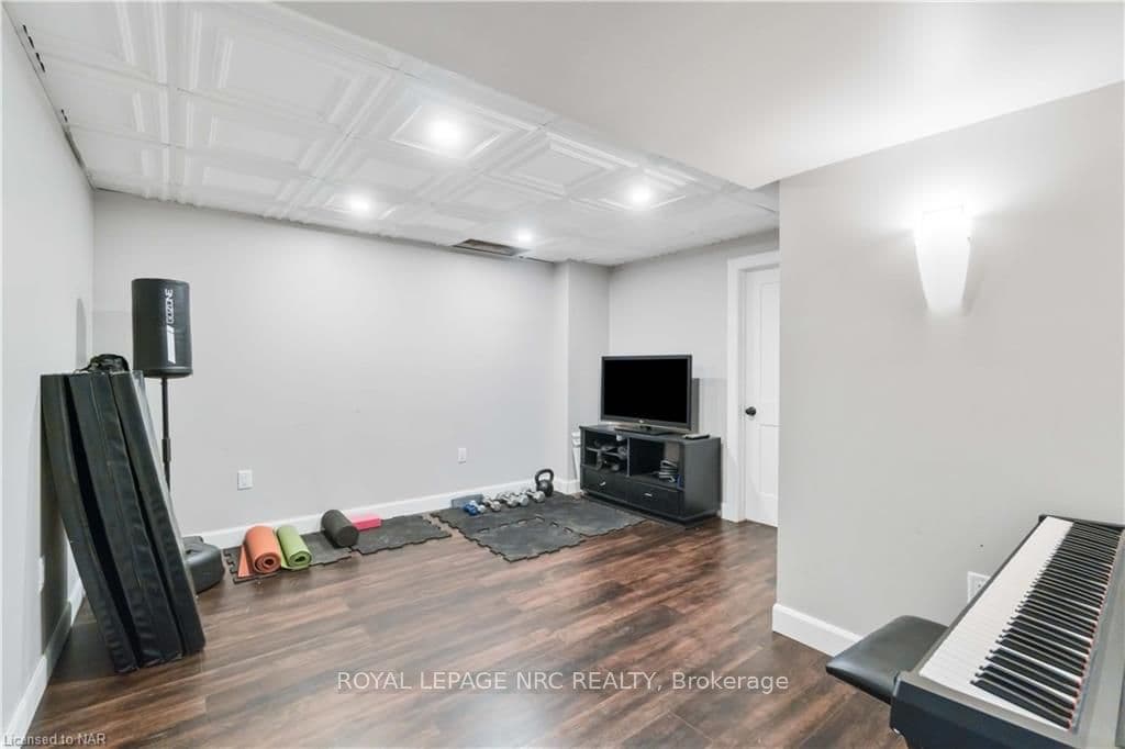 A view into an extra space - currently the family