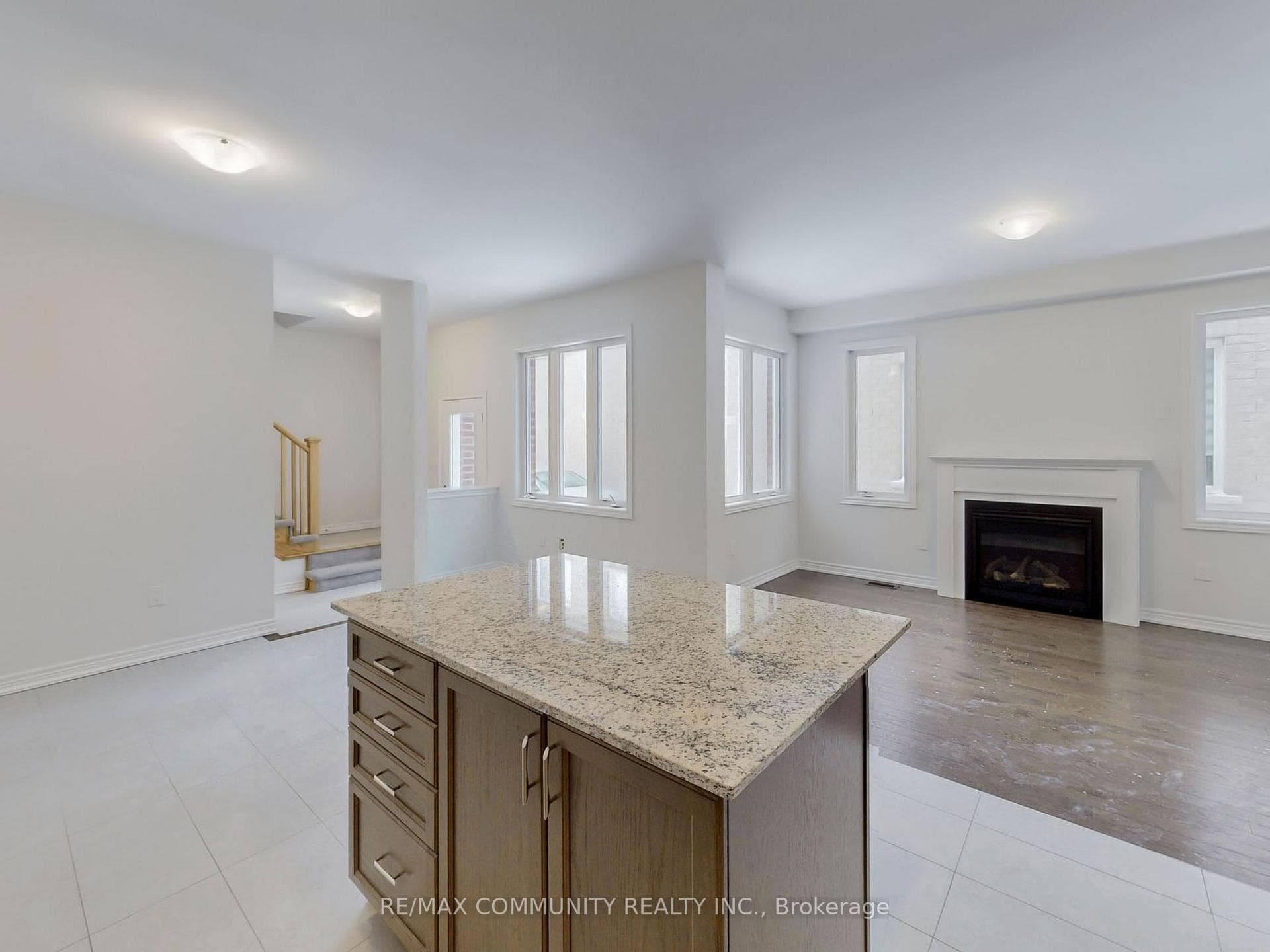 168 Webb Street photo 14