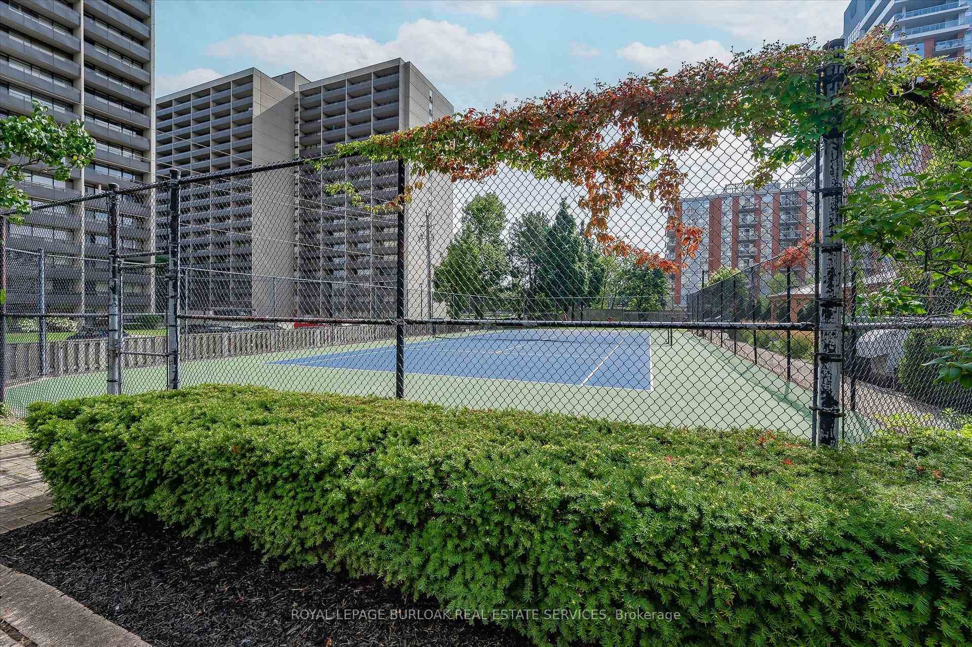 1276 Maple Crossing Boulevard Unit 110 photo 32