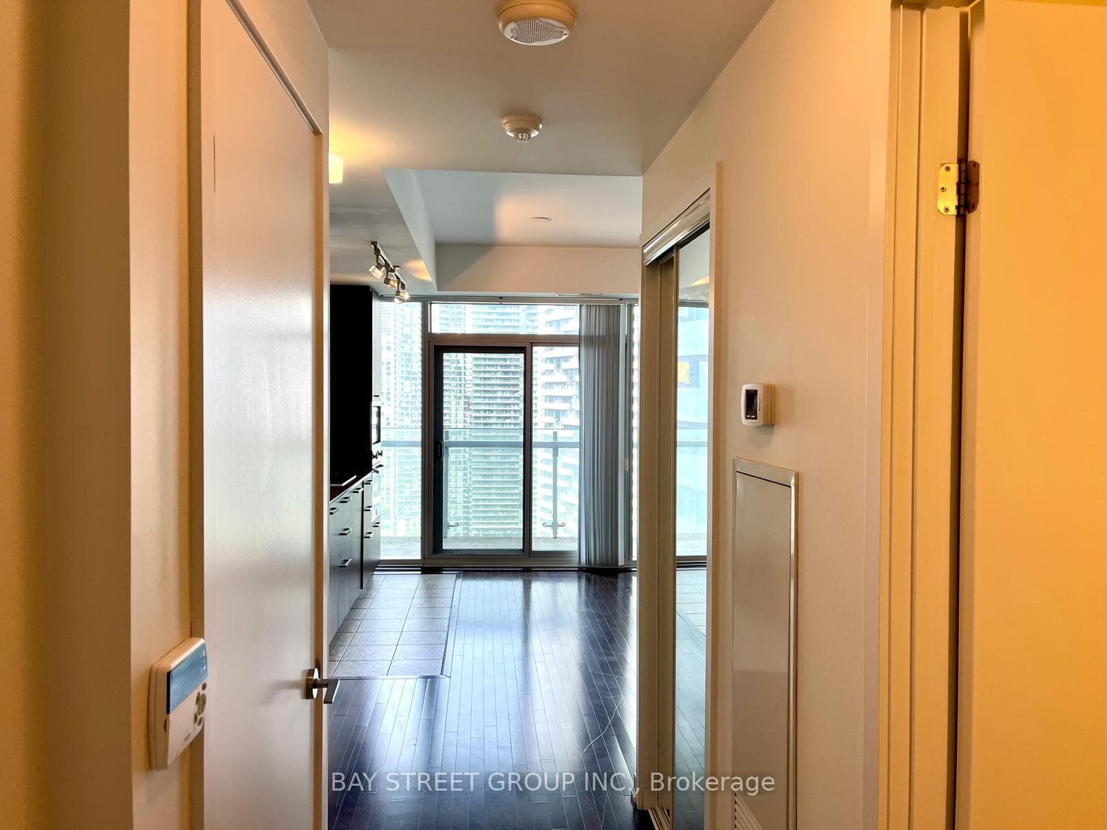 12 York Street Unit 2711 photo 7