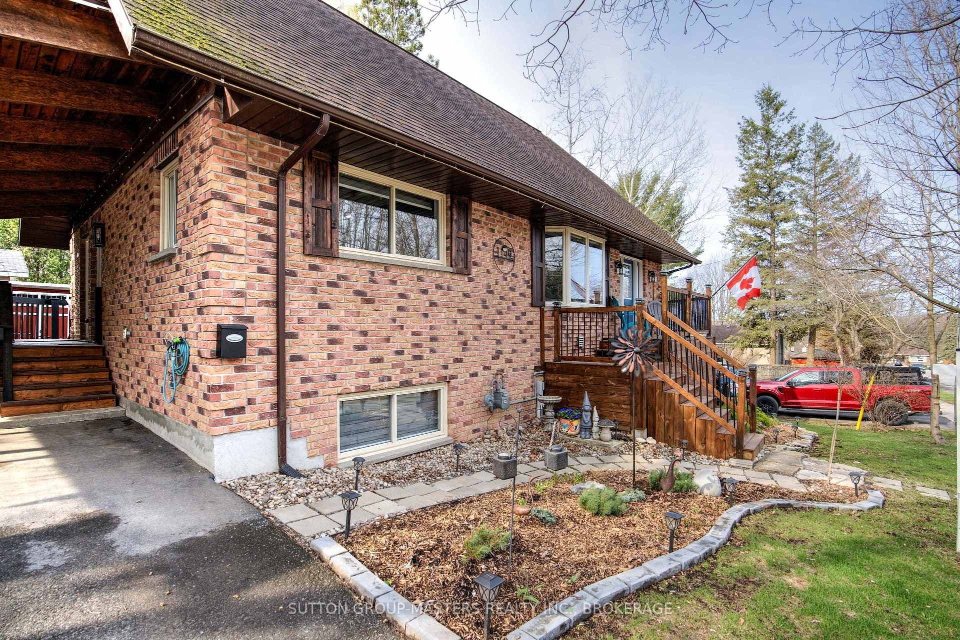 1149 Hudson Drive photo 3