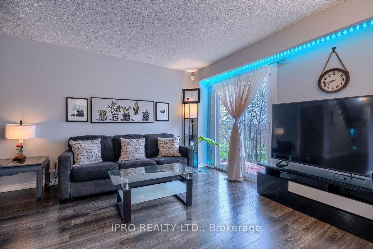 42 Dawson Crescent photo 7