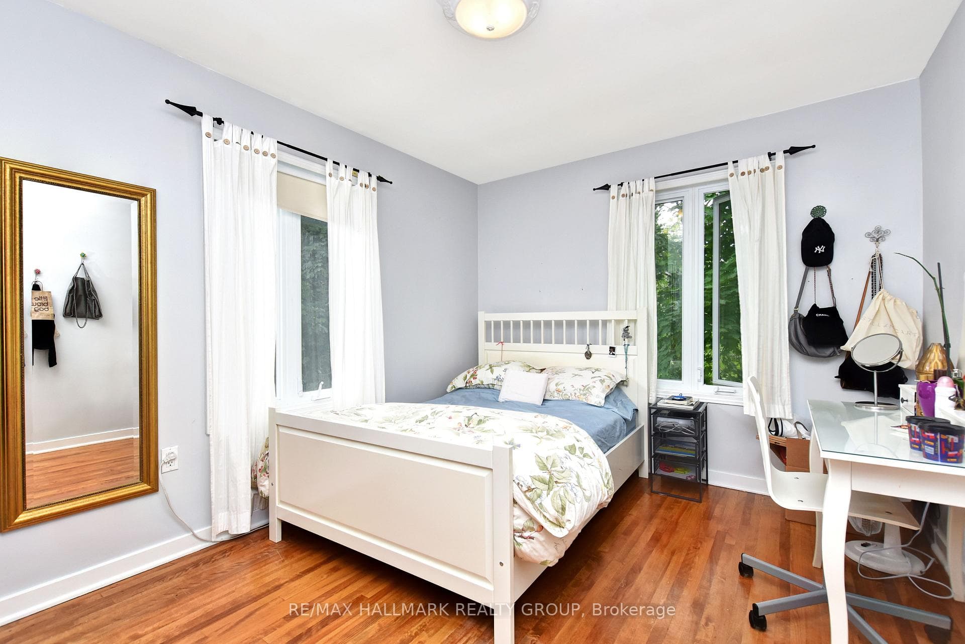 32 Arundel Avenue photo 17