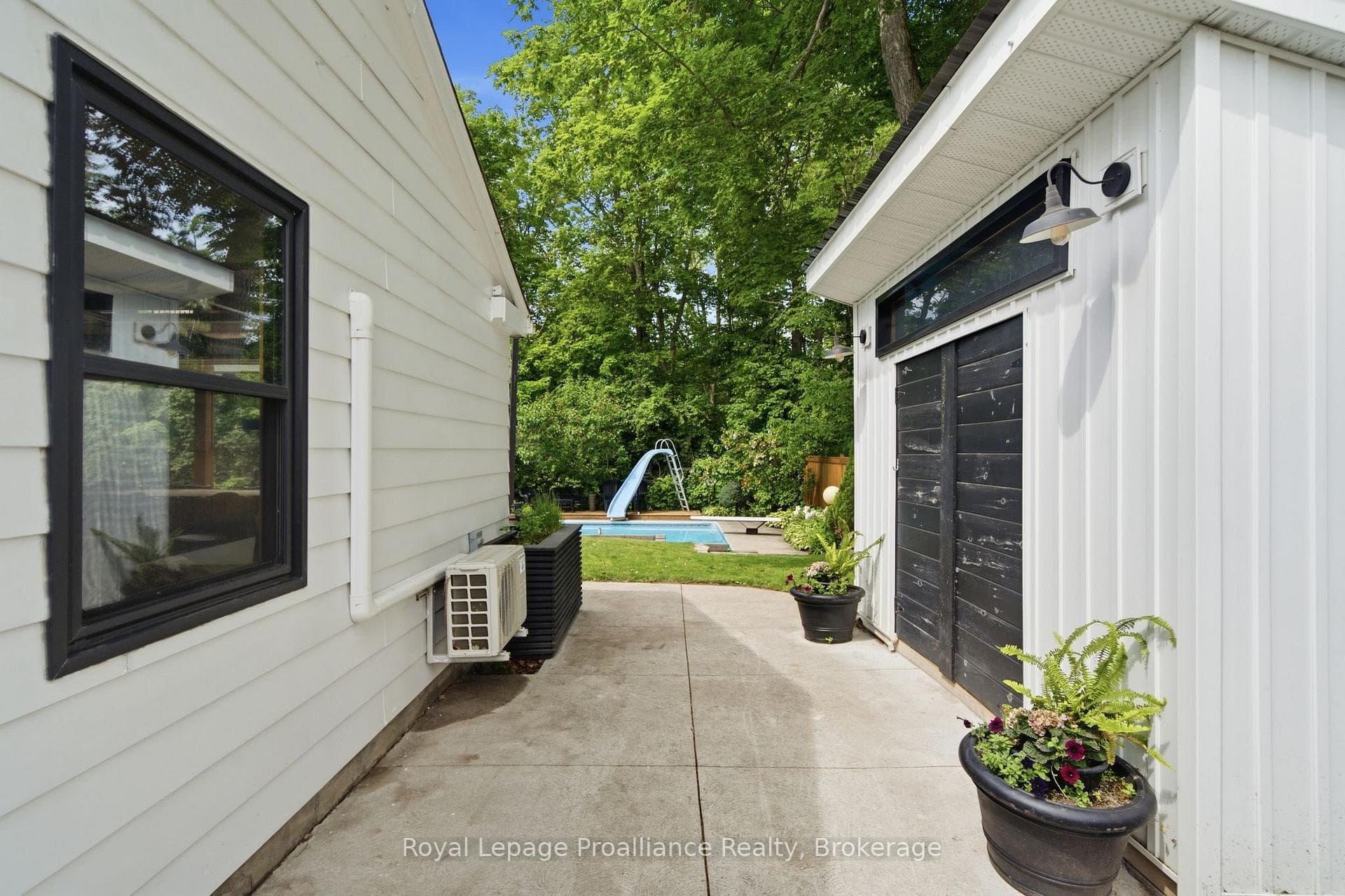 1353 WALLBRIDGE LOYALIST Road photo 48