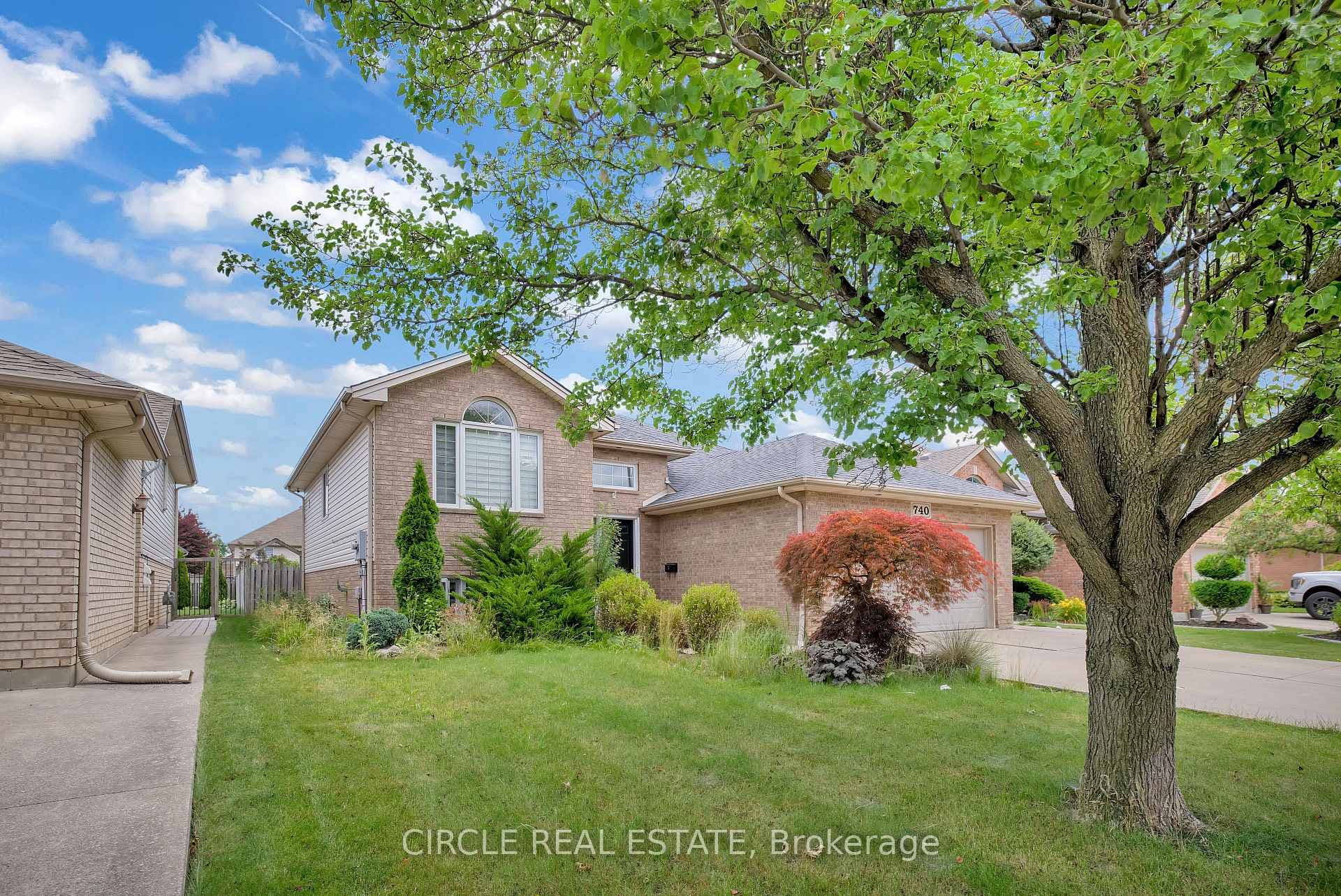 740 Revland Drive photo 3