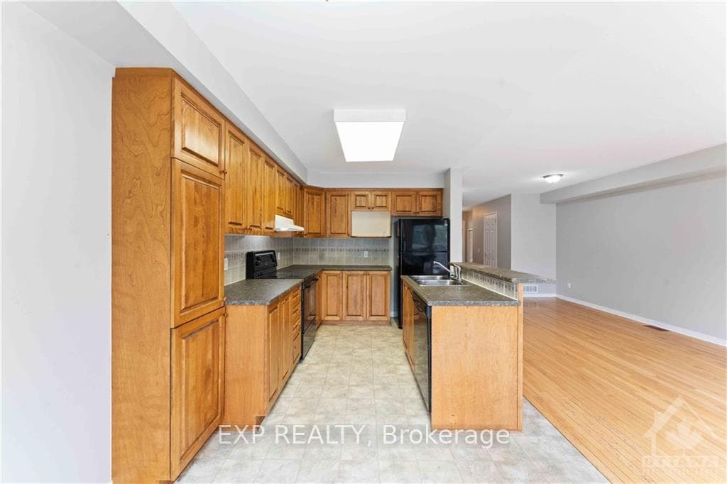 270 BERRIGAN Drive photo 11