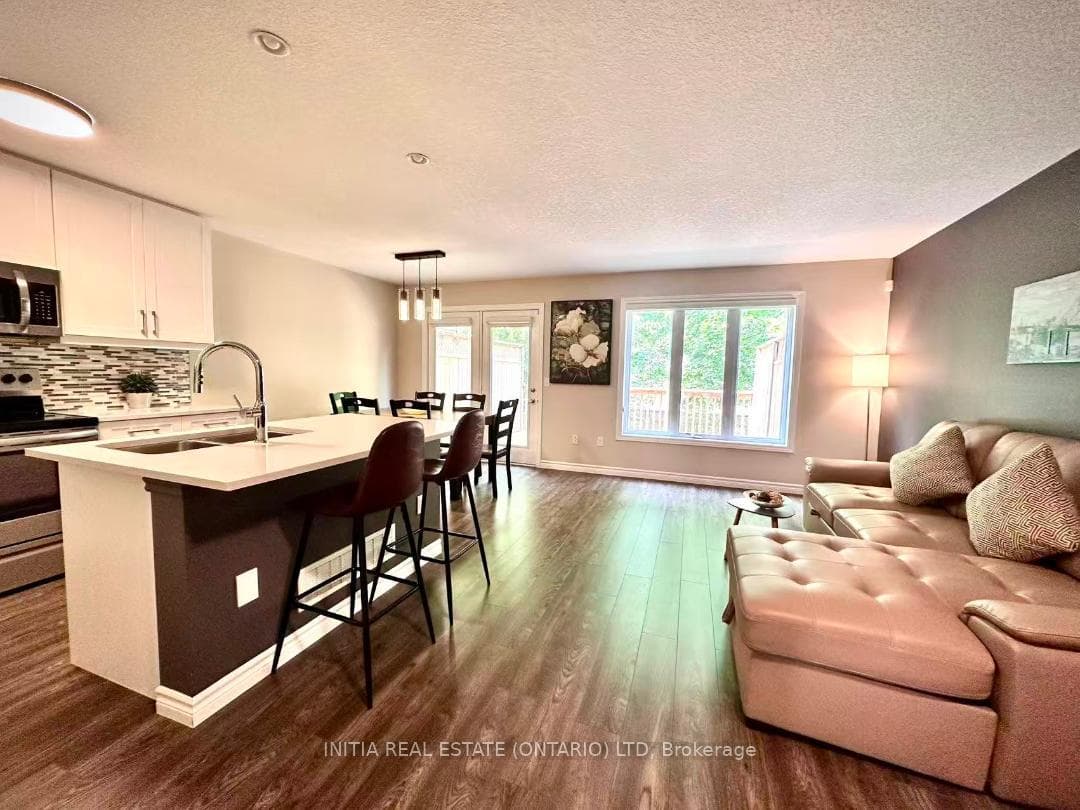 1010 Fanshawe Park Road Unit 31 photo 5