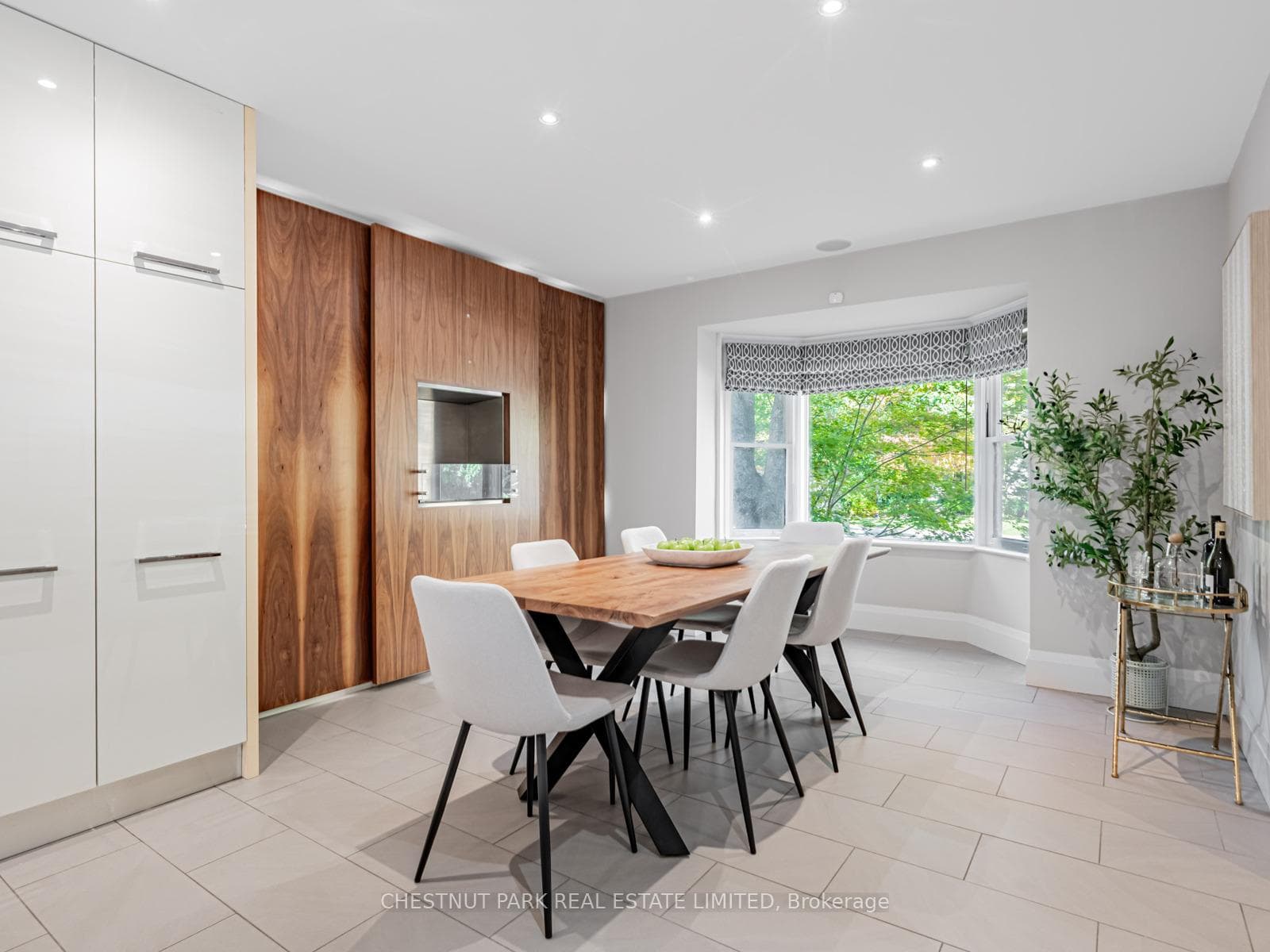 21 Cortleigh Boulevard photo 16