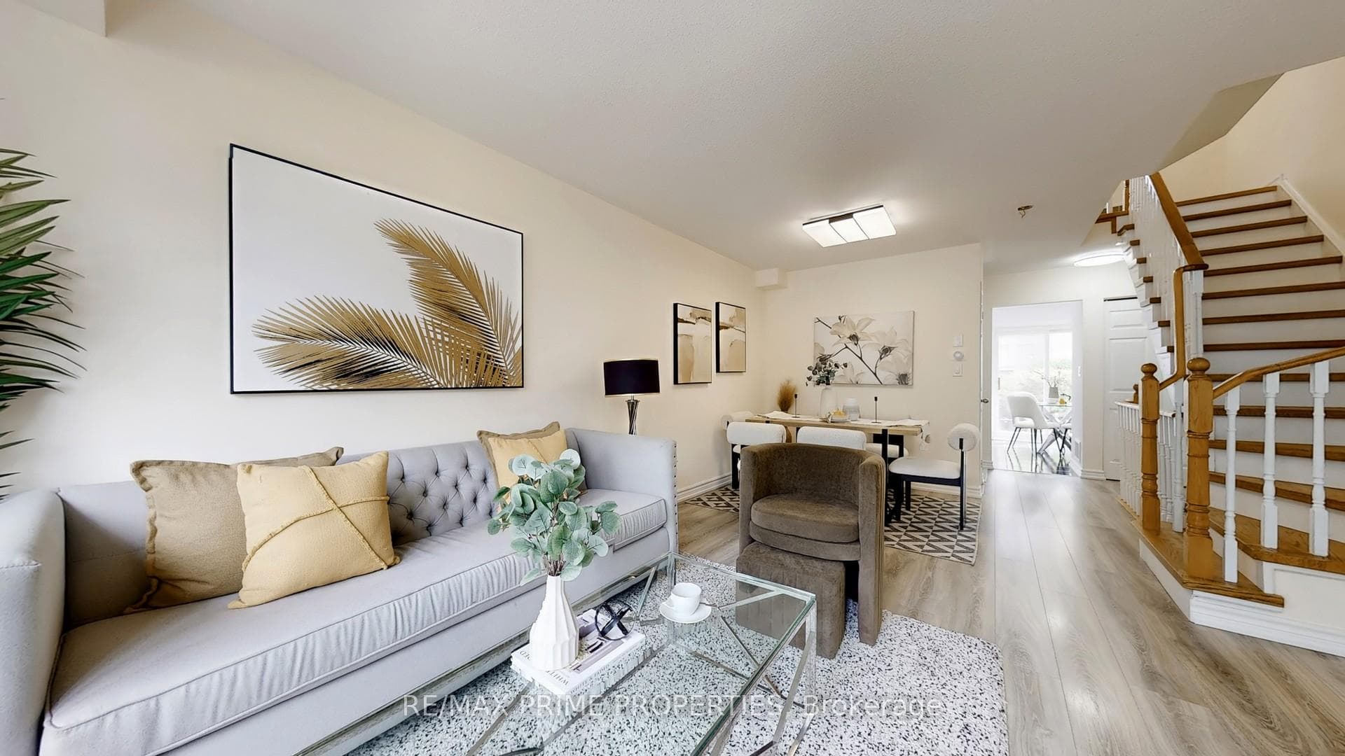 19 Rosebank Drive Unit 205 photo 4