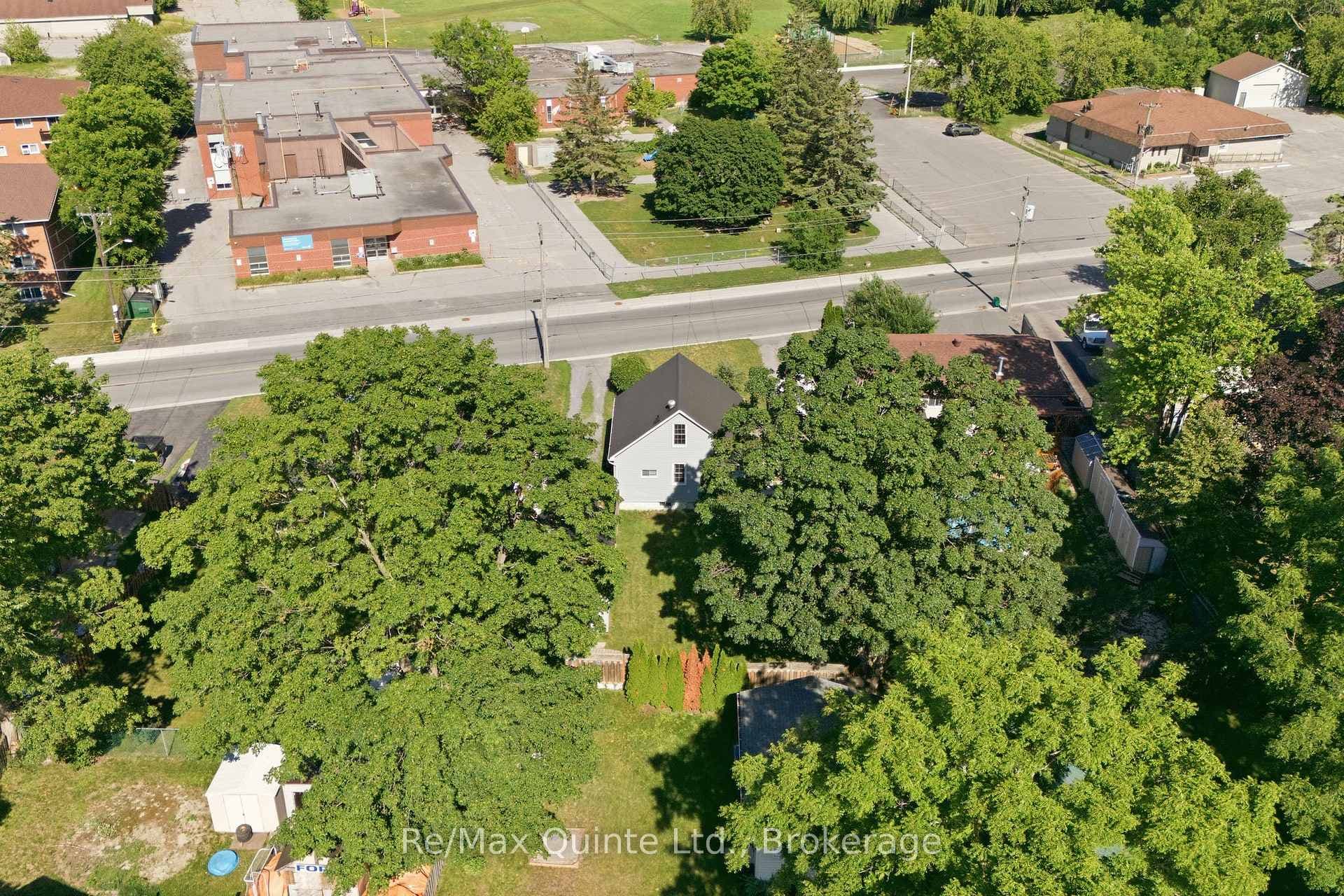 84 Campbell Street photo 37