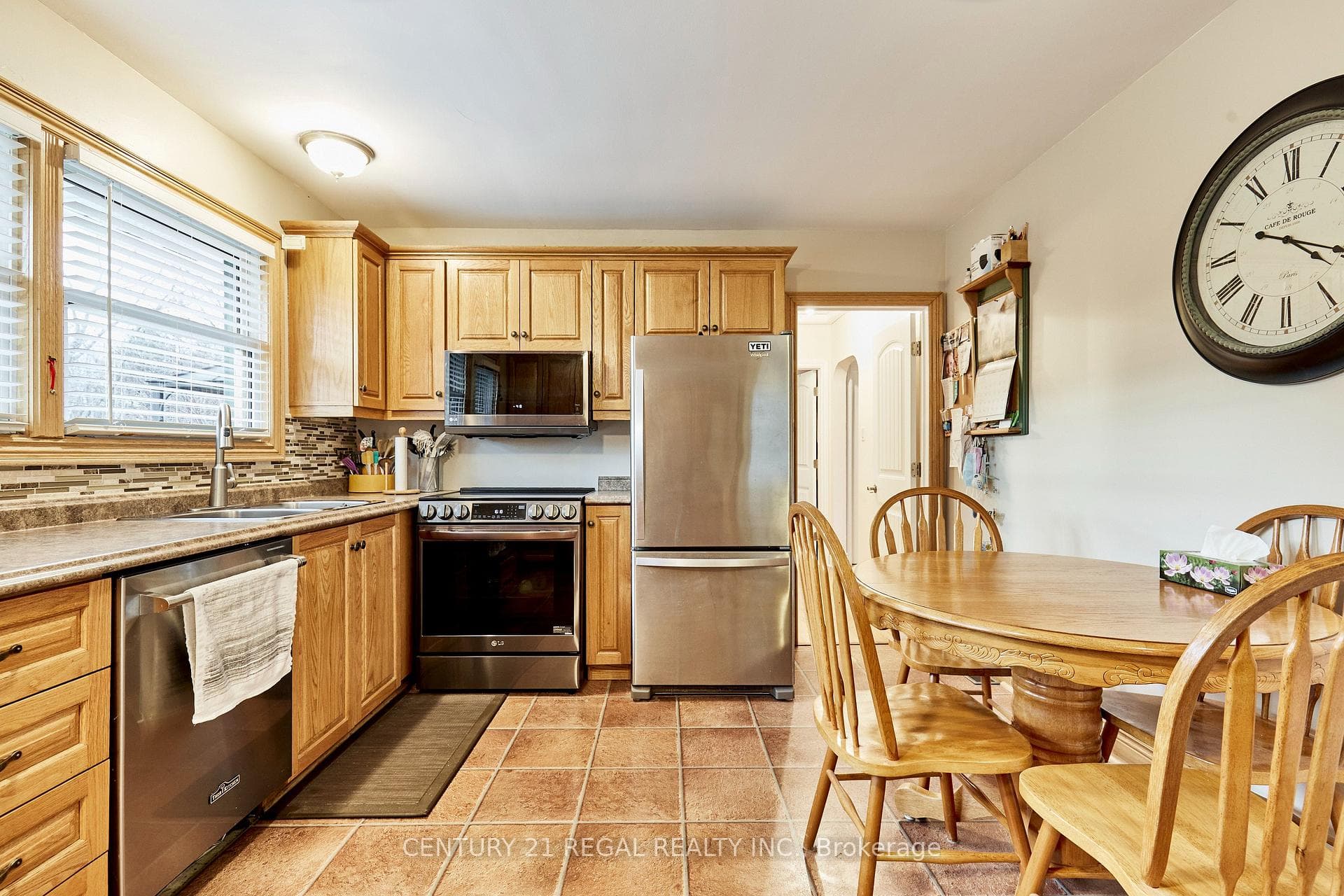 3666 Trulls Road photo 8