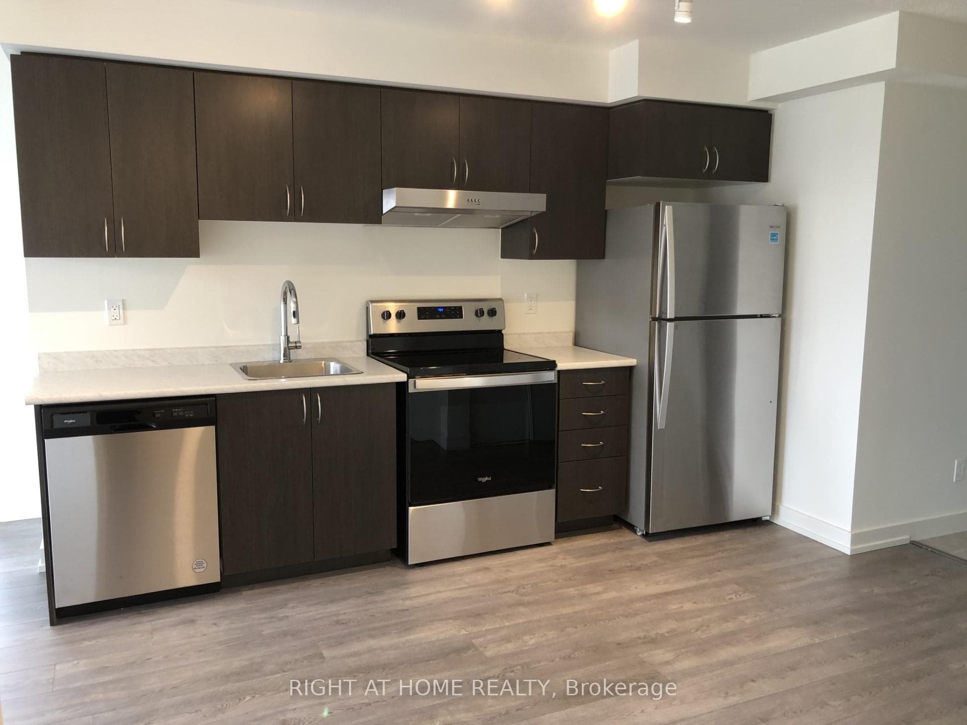 10 Wilby Crescent Unit 1801-P photo 4