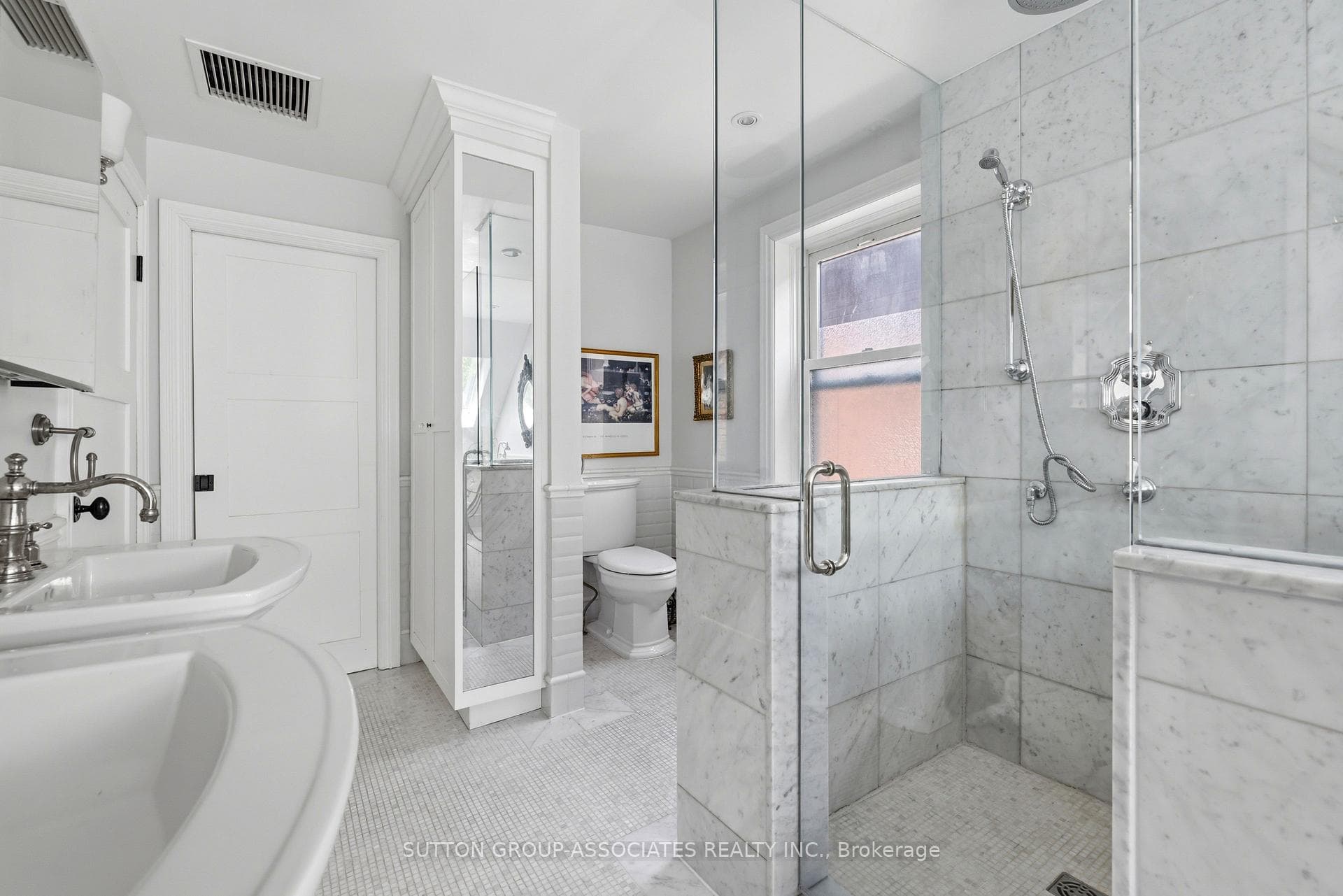 33 Albany Avenue photo 37