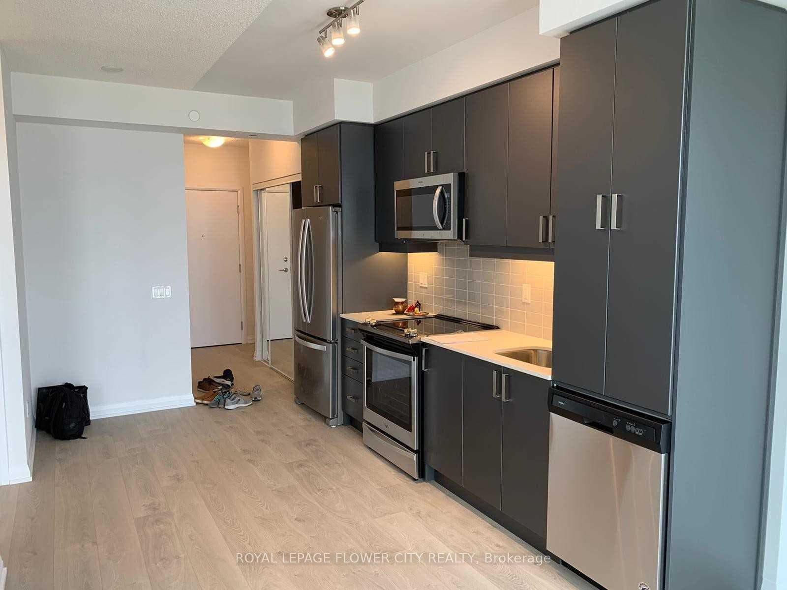 7895 Jane Street Unit 2618 photo 4