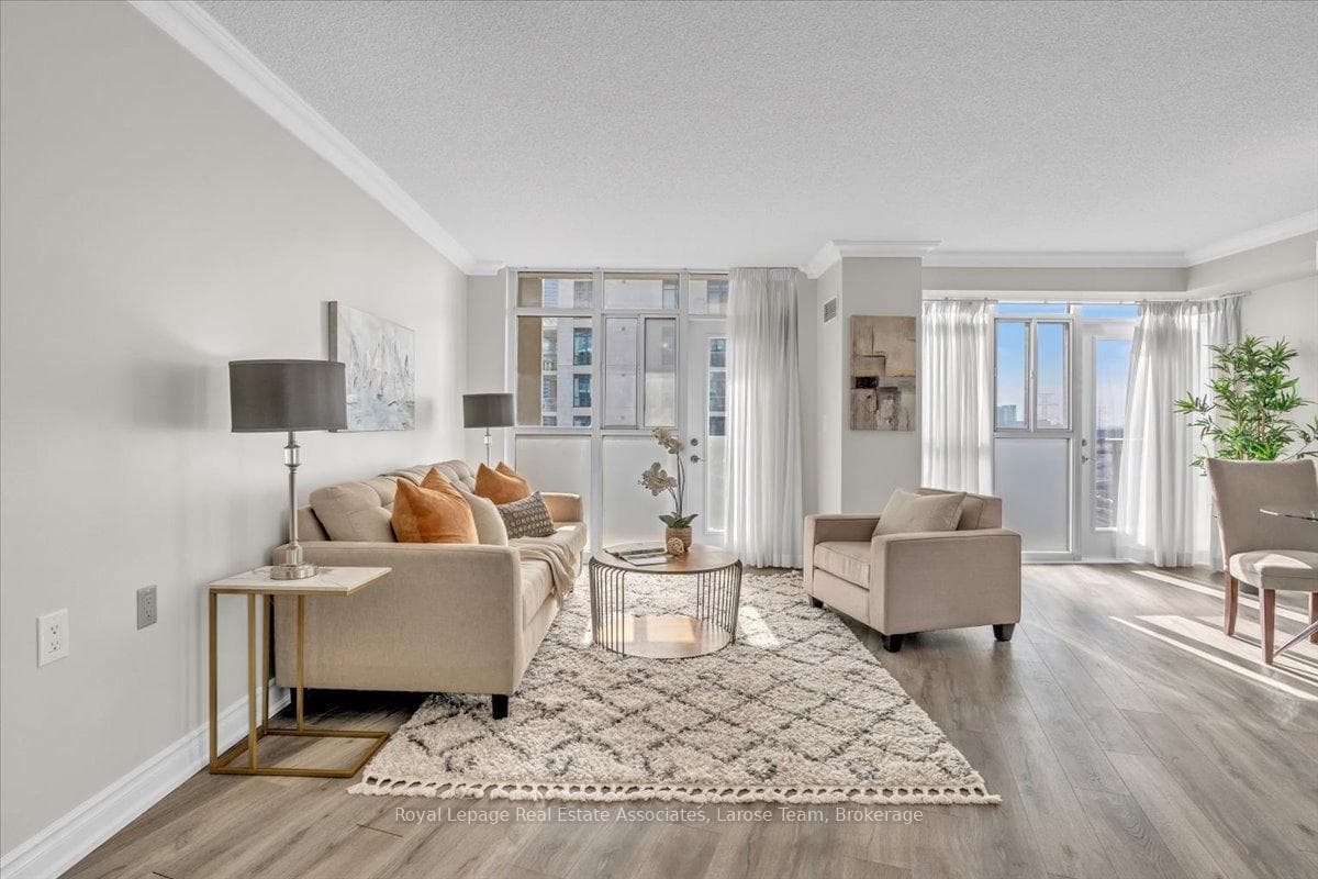 3 Marine Parade Drive Unit 1706 photo 4