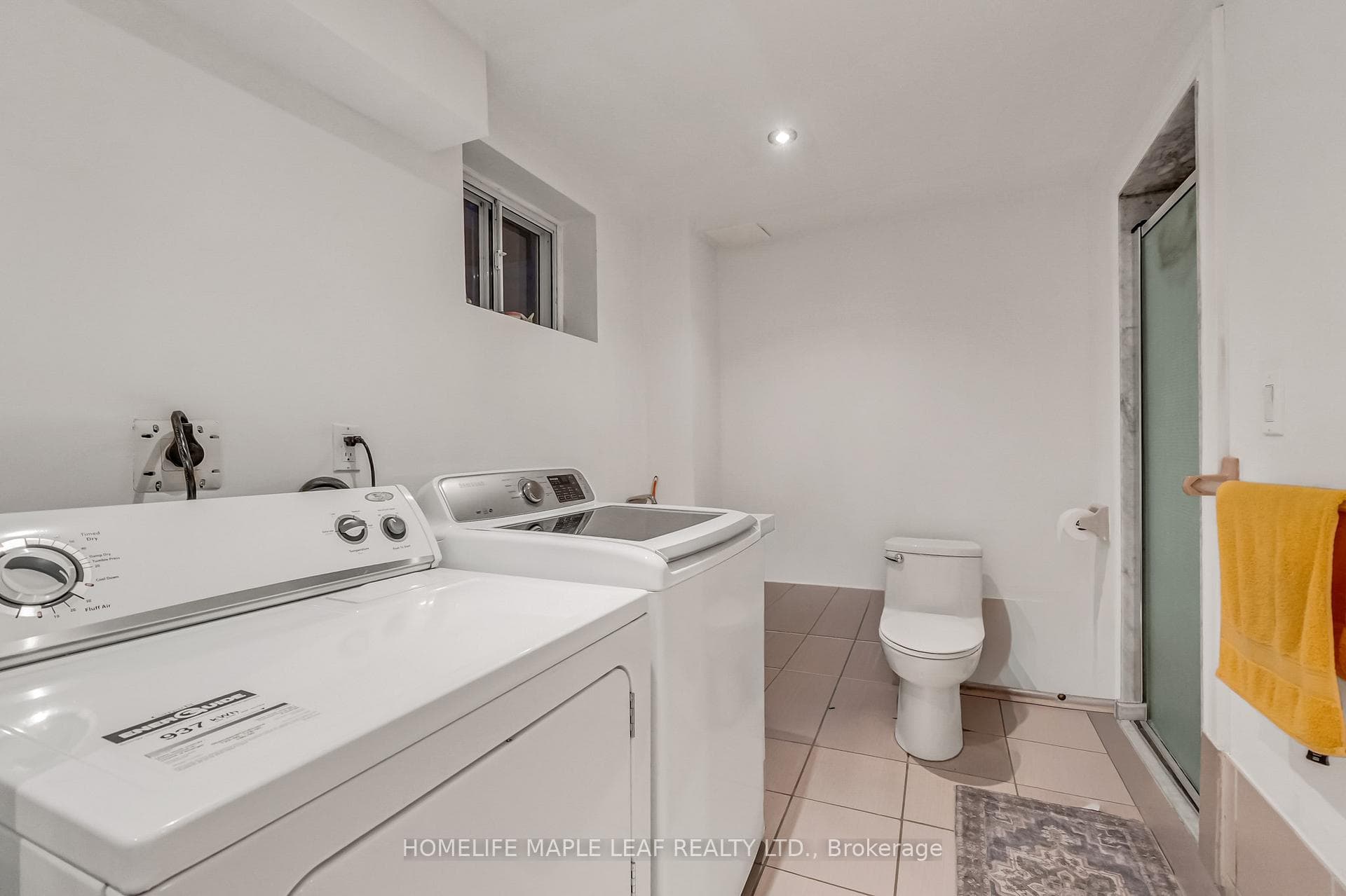14 Manitou Crescent photo 24