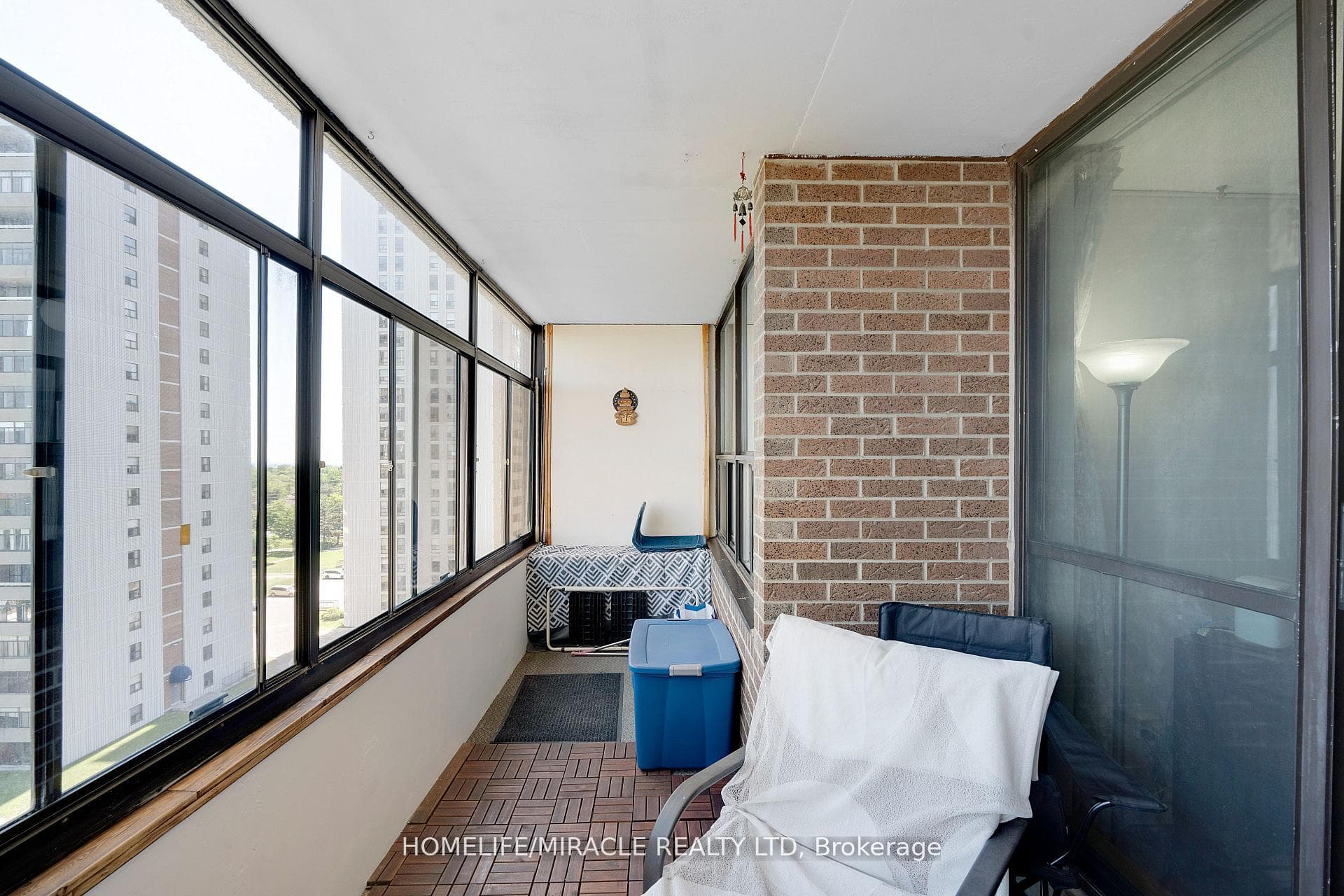 15 Kensington Road Unit 907 photo 15