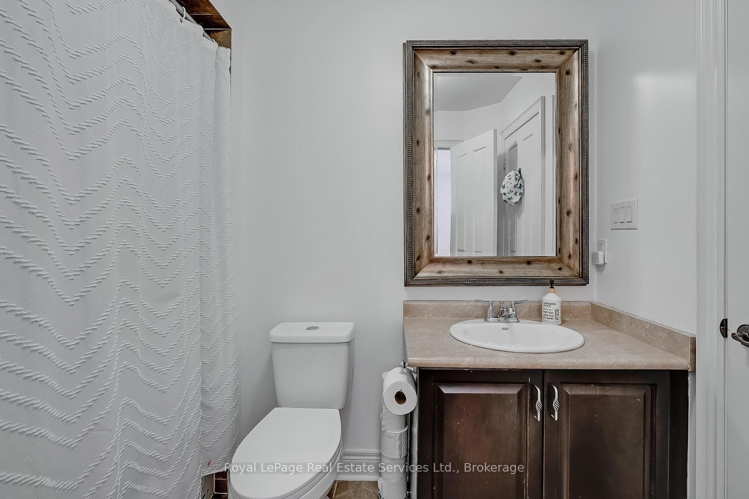 5447 Freshwater Drive photo 36