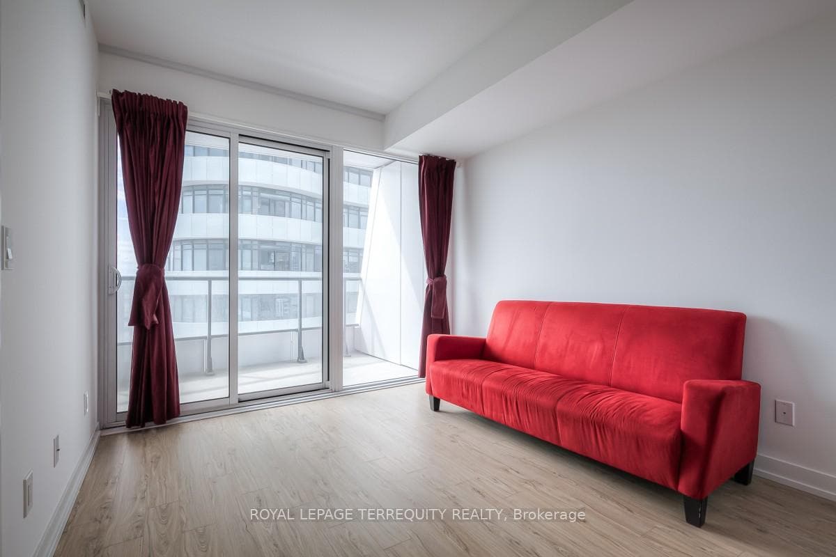 85 Wood Street Unit 2701 photo 3