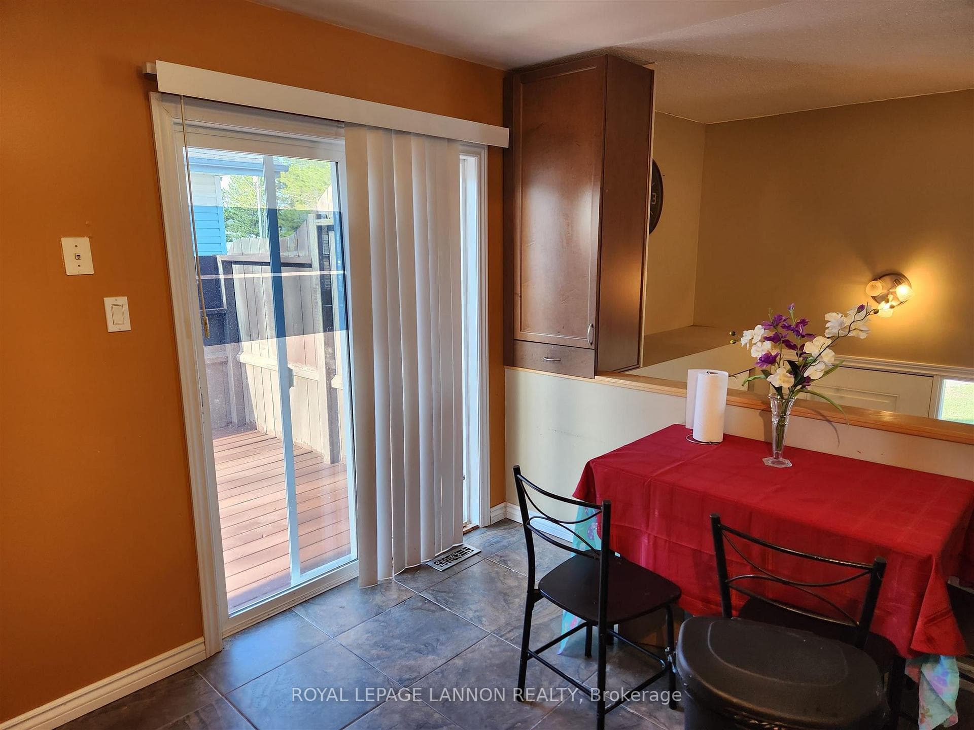 417 Valley Street photo 13