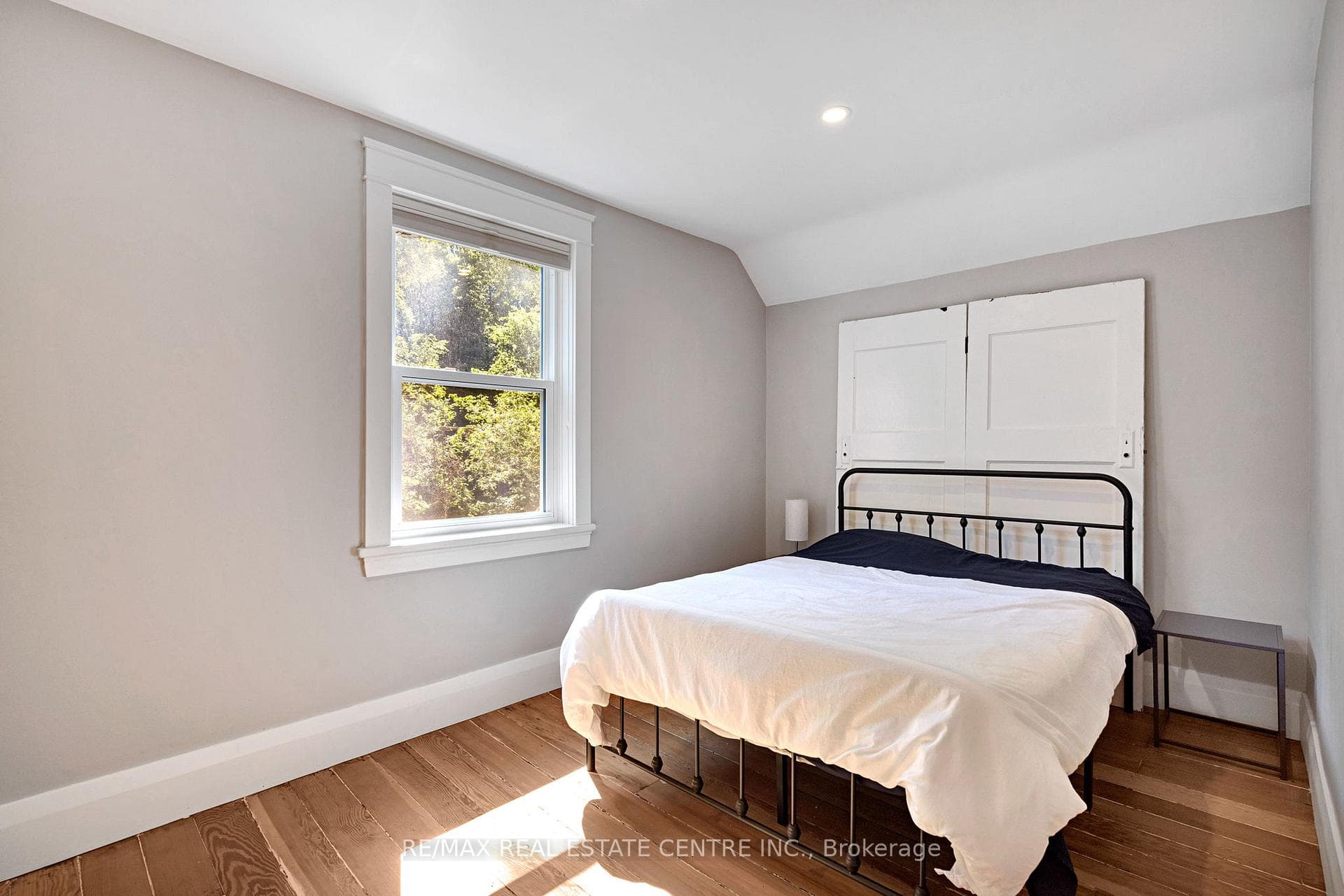 18 McAlpine Avenue photo 23