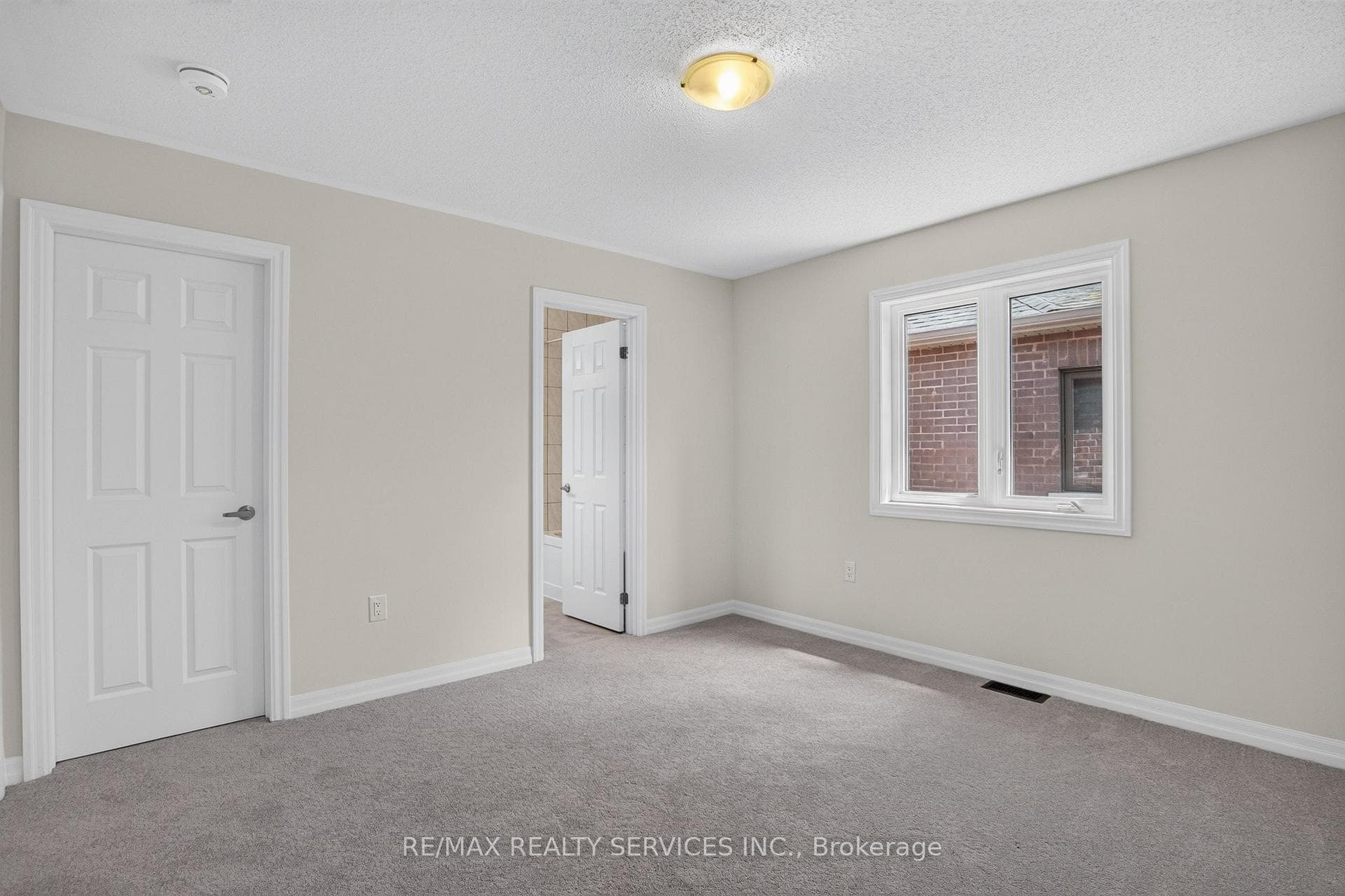 244 Warden Street photo 42