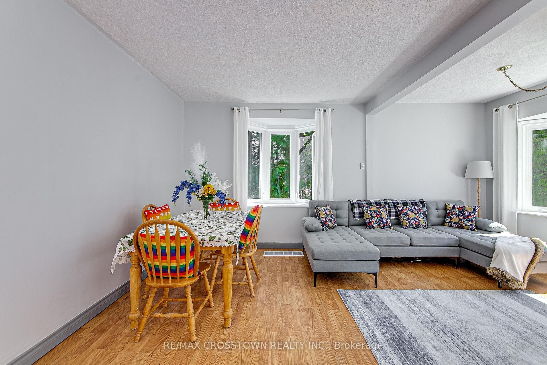 1160 Alfred Street photo 5