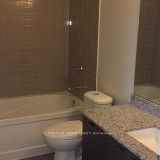 88 sheppard Avenue Unit 2905 photo 6