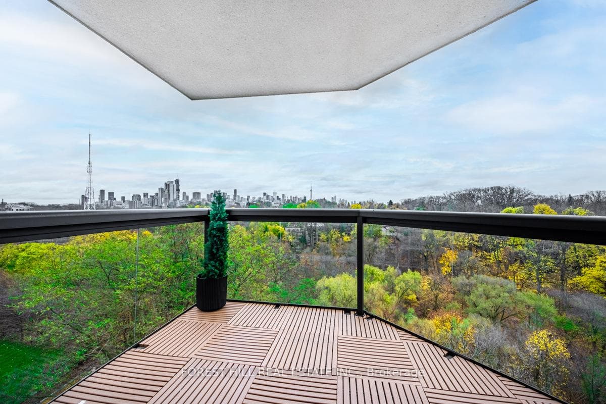 407 Walmer Road Unit PH 2 photo 38