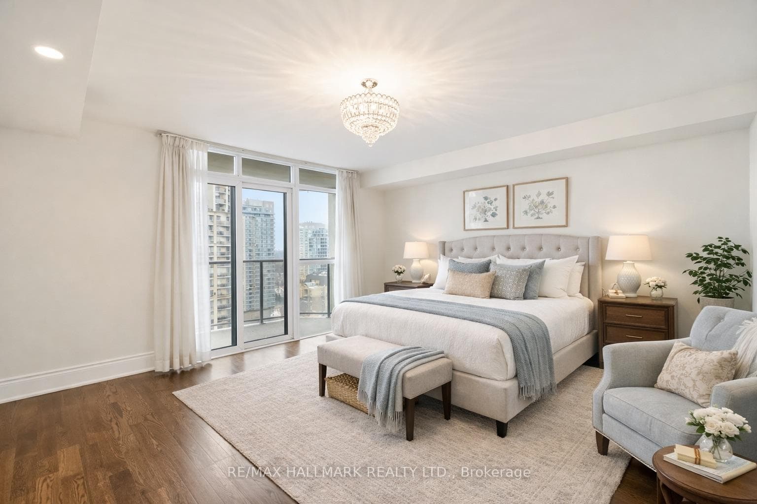80 Harrison Garden Boulevard Unit 1821 photo 5