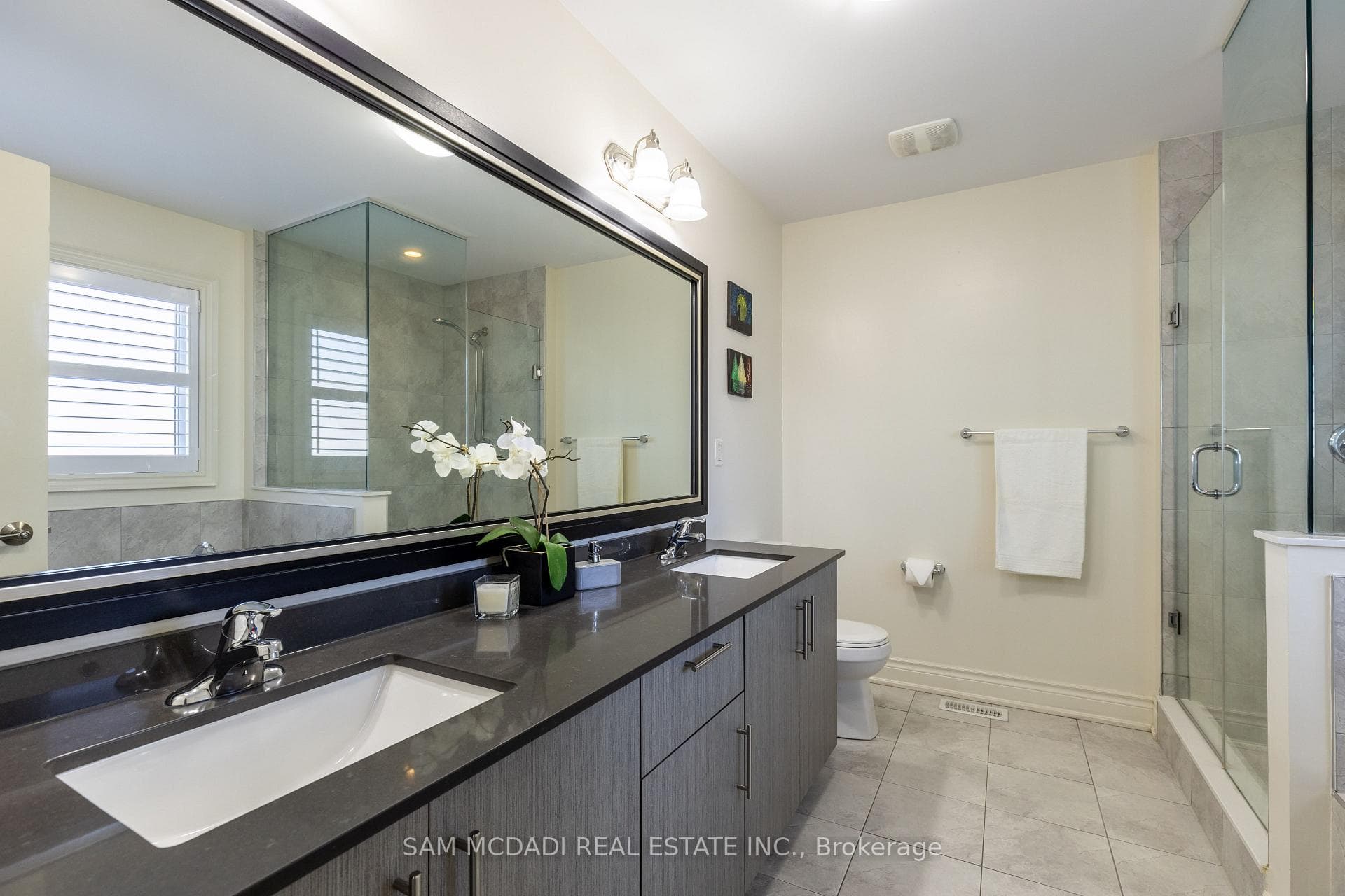 17 Mugford Crescent photo 24