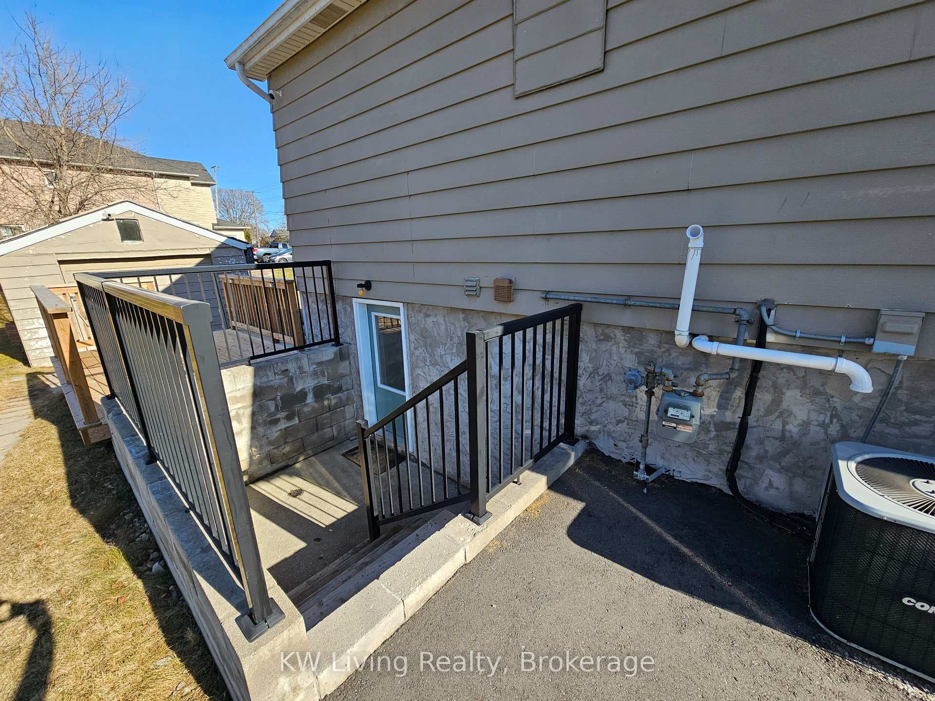 601 Perry Street photo 21