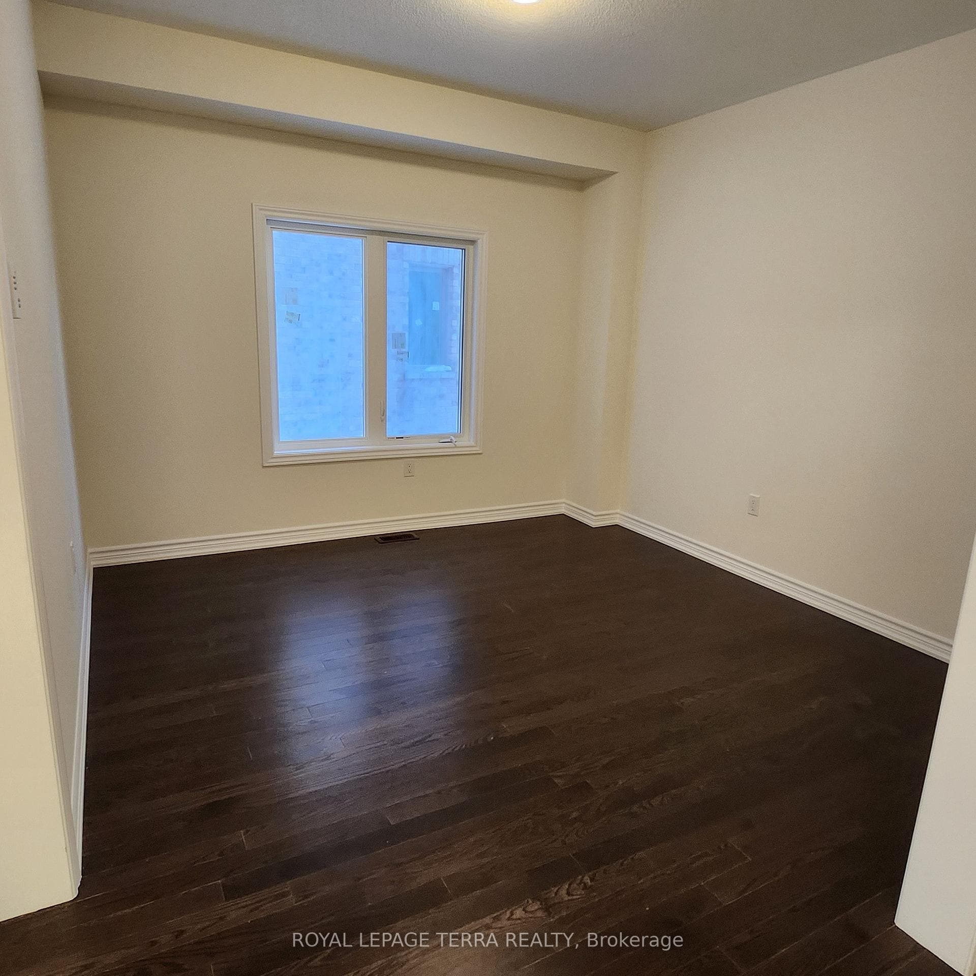 338 Fleetwood Drive photo 5