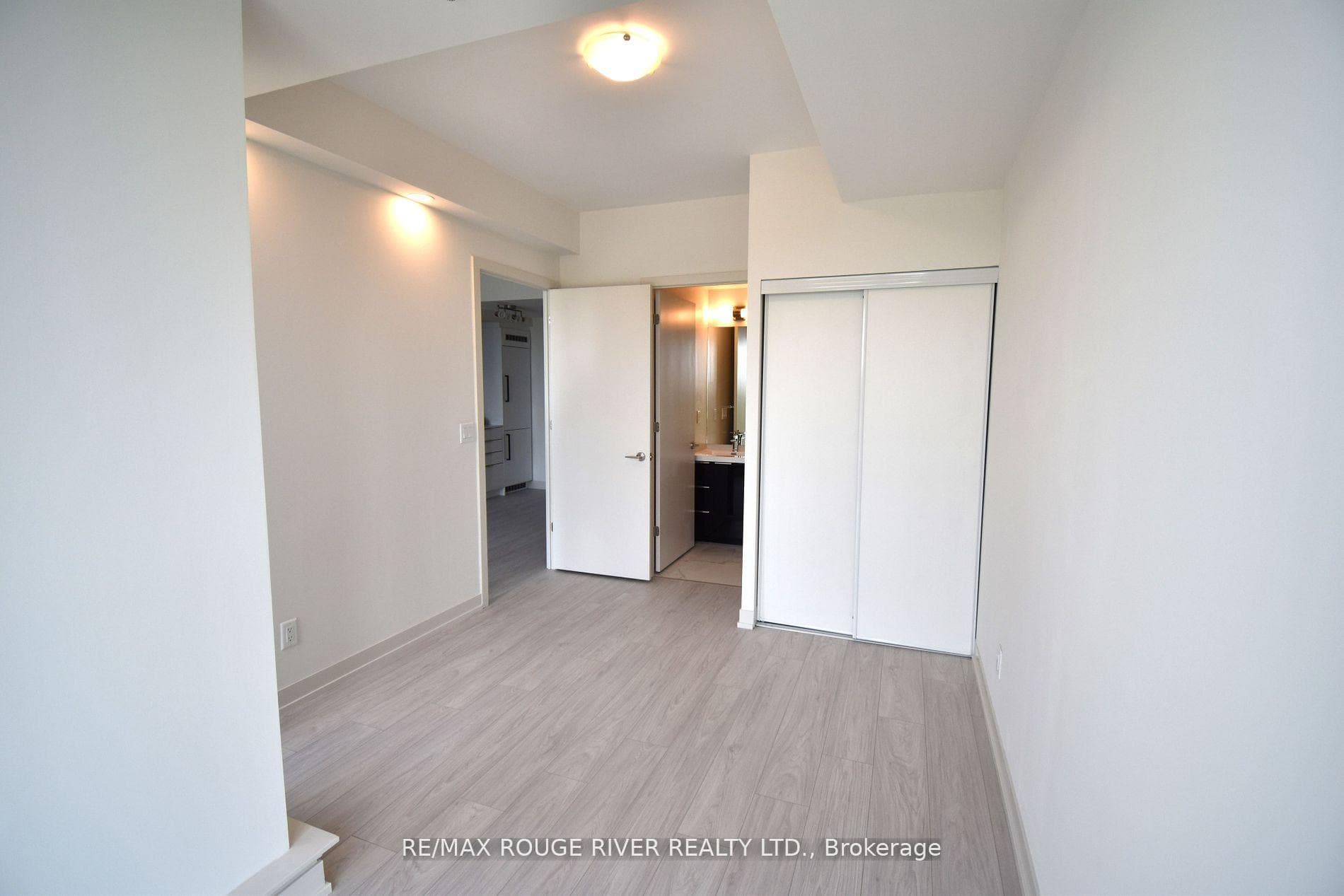 90 Glen Everest Road Unit 805 photo 13