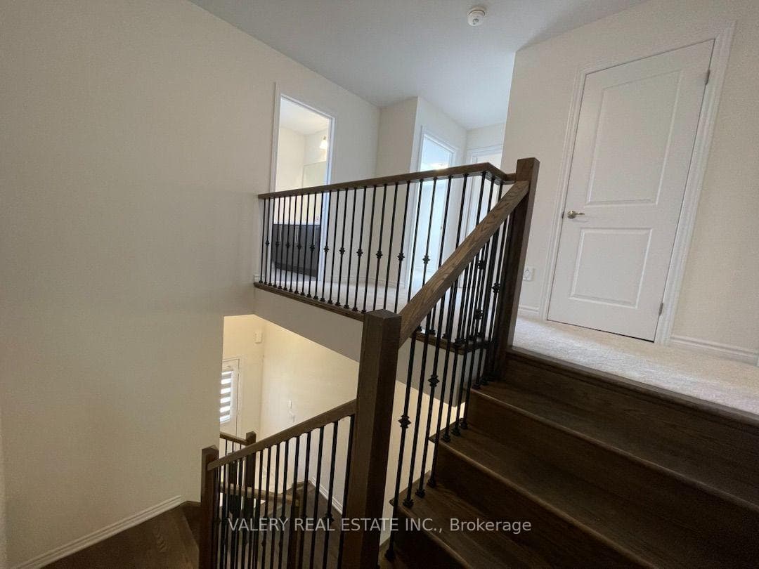 27 Mckernan Ave Avenue photo 9