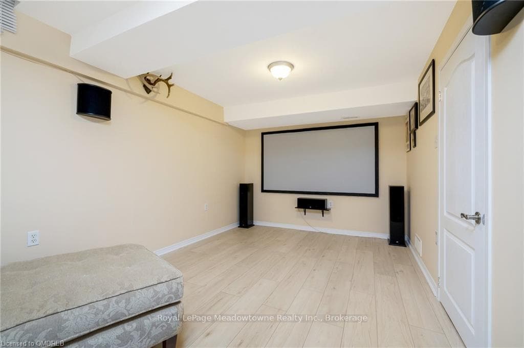 30 HESLOP Road Unit 15 photo 27