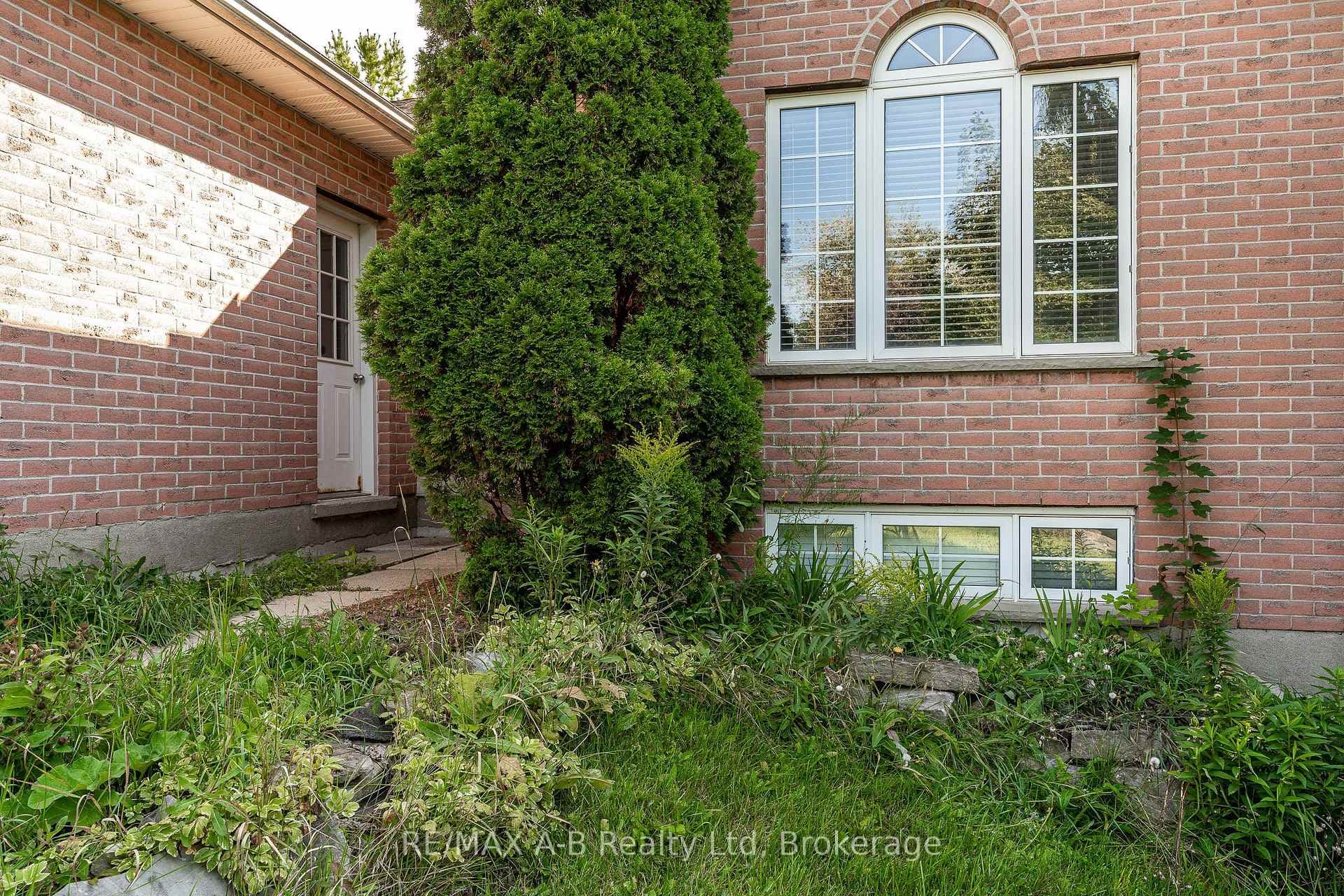 15 Valleyview Lane photo 4