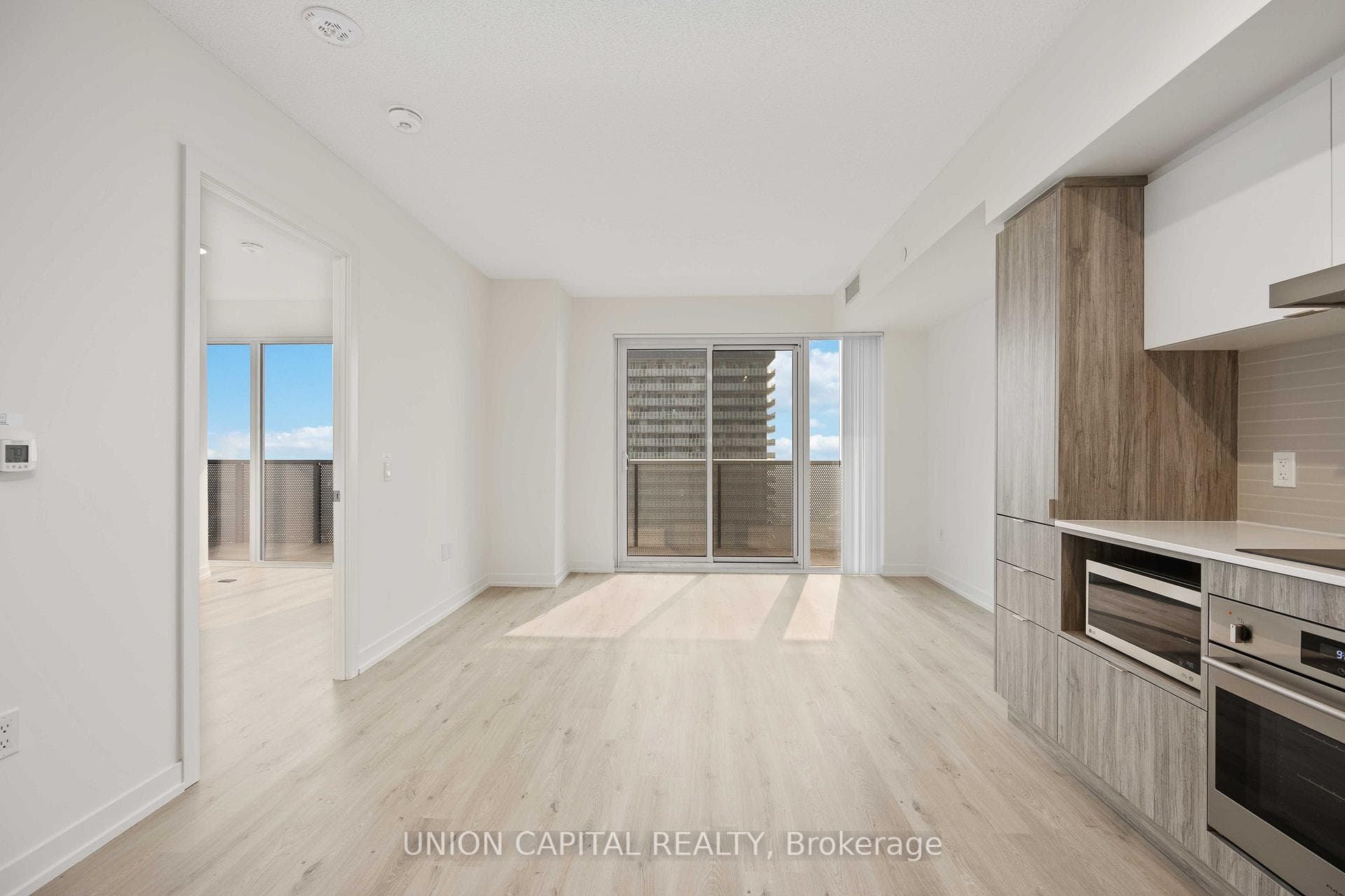 138 Downes Street Unit 4703 photo 4