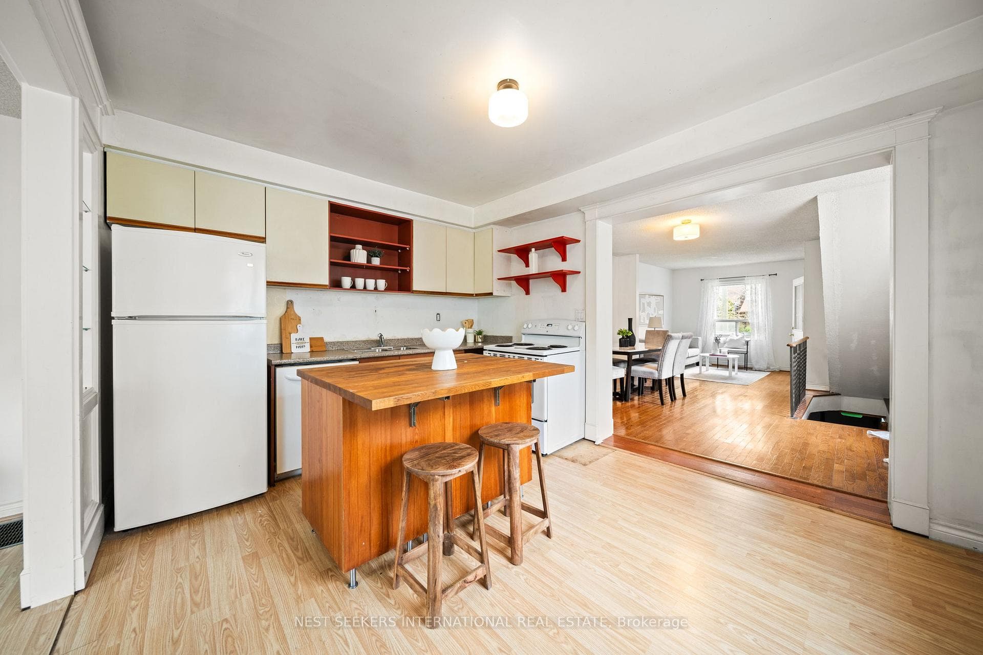 35 Cambrai Avenue photo 21