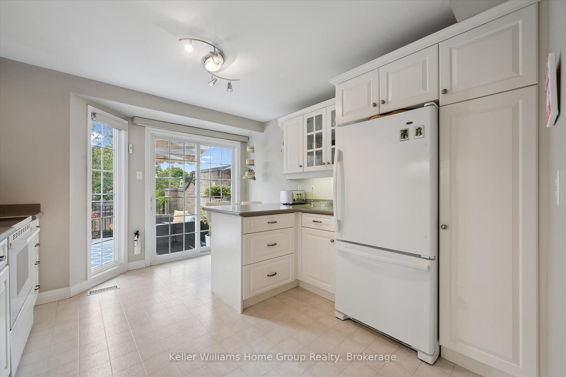 106 Woodlawn Road Unit 4 photo 13