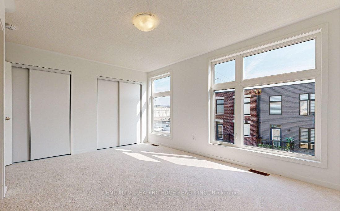 7 Bateson Street photo 32