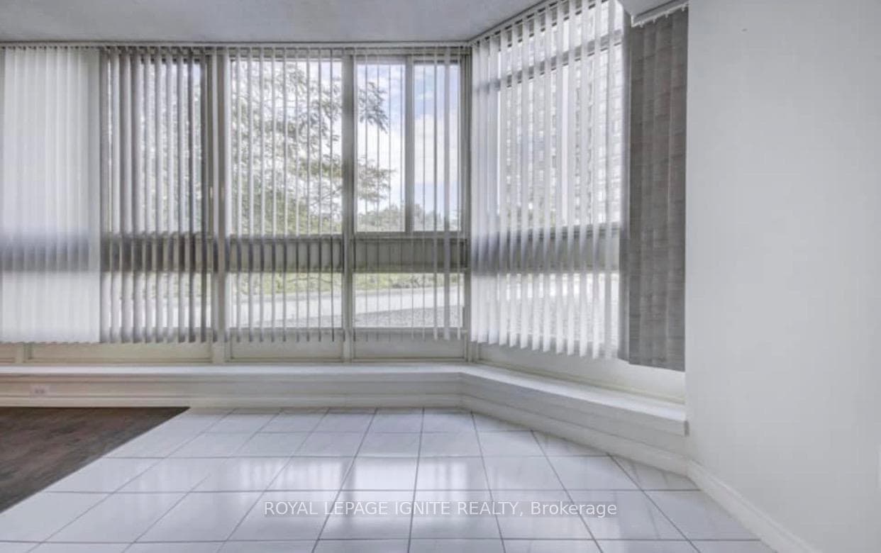 3231 Eglinton Avenue Unit 201 photo 17